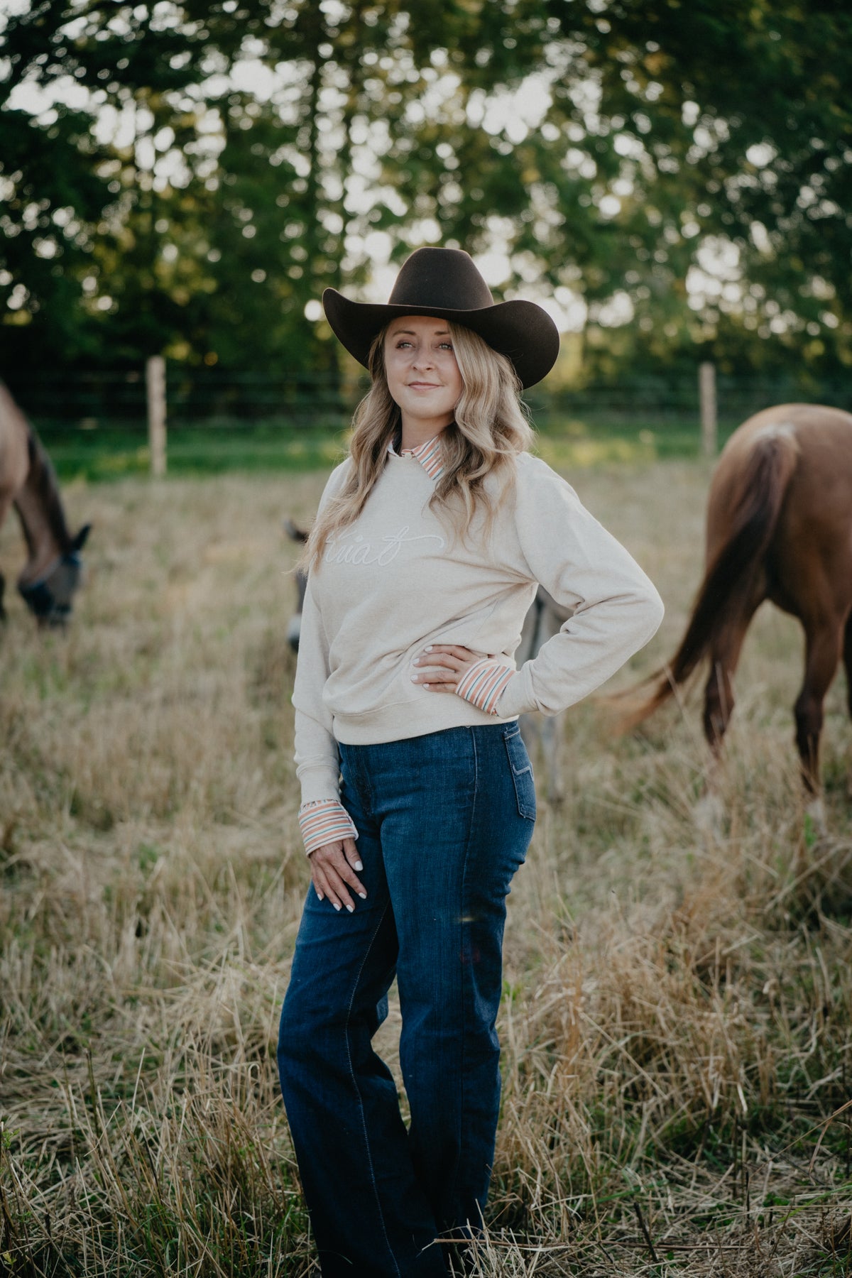 'Elsie' Ariat Women's Crewneck Sweatshirt (XS-XL)