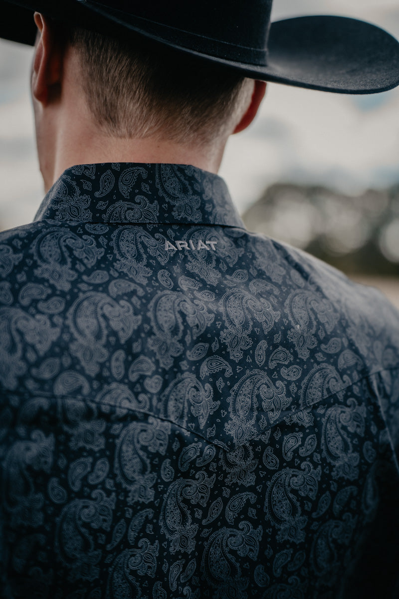 'Finnigan' Men's Black Paisley Ariat Pearl Snap Shirt (M-XXL)