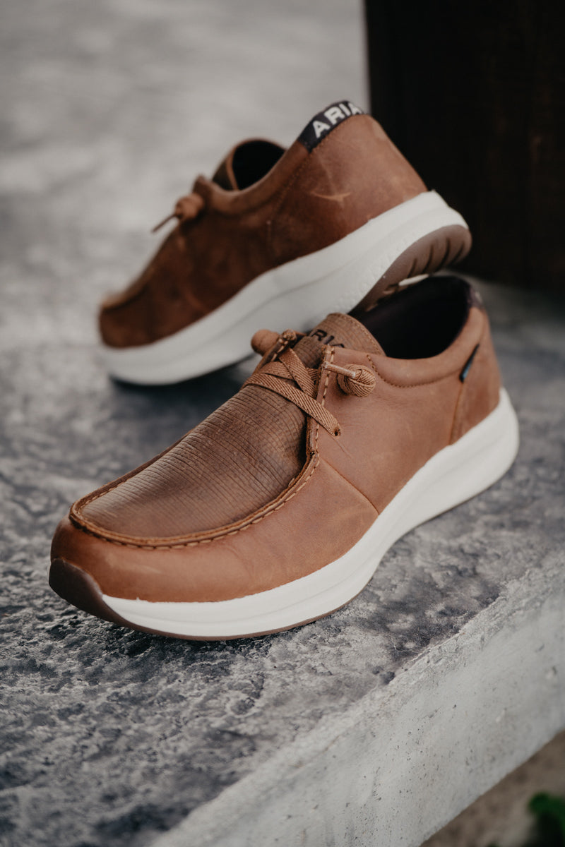 Buckeye Waterproof Men's Ariat Hilo (Sizes 8-12/ D & EE Widths)