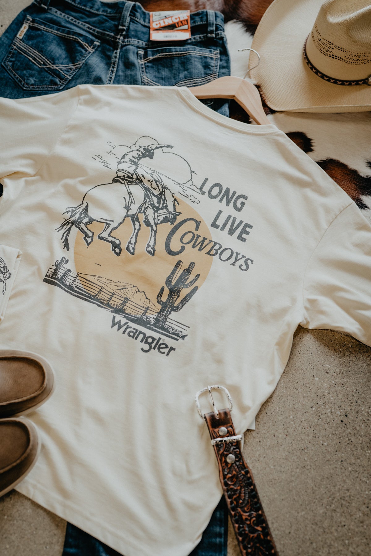 'Frontier Spirit' Wrangler Men's Antique White Graphic T
