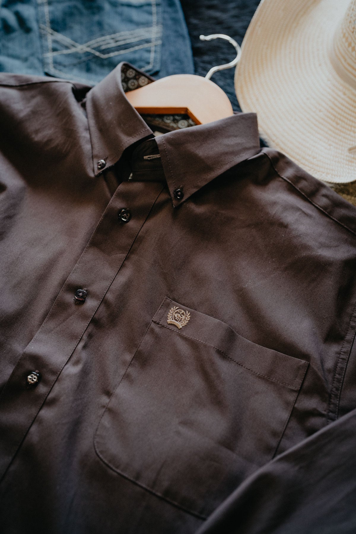 'Jesse' Men's Solid Brown Classic CINCH Button Down (S-XXL)