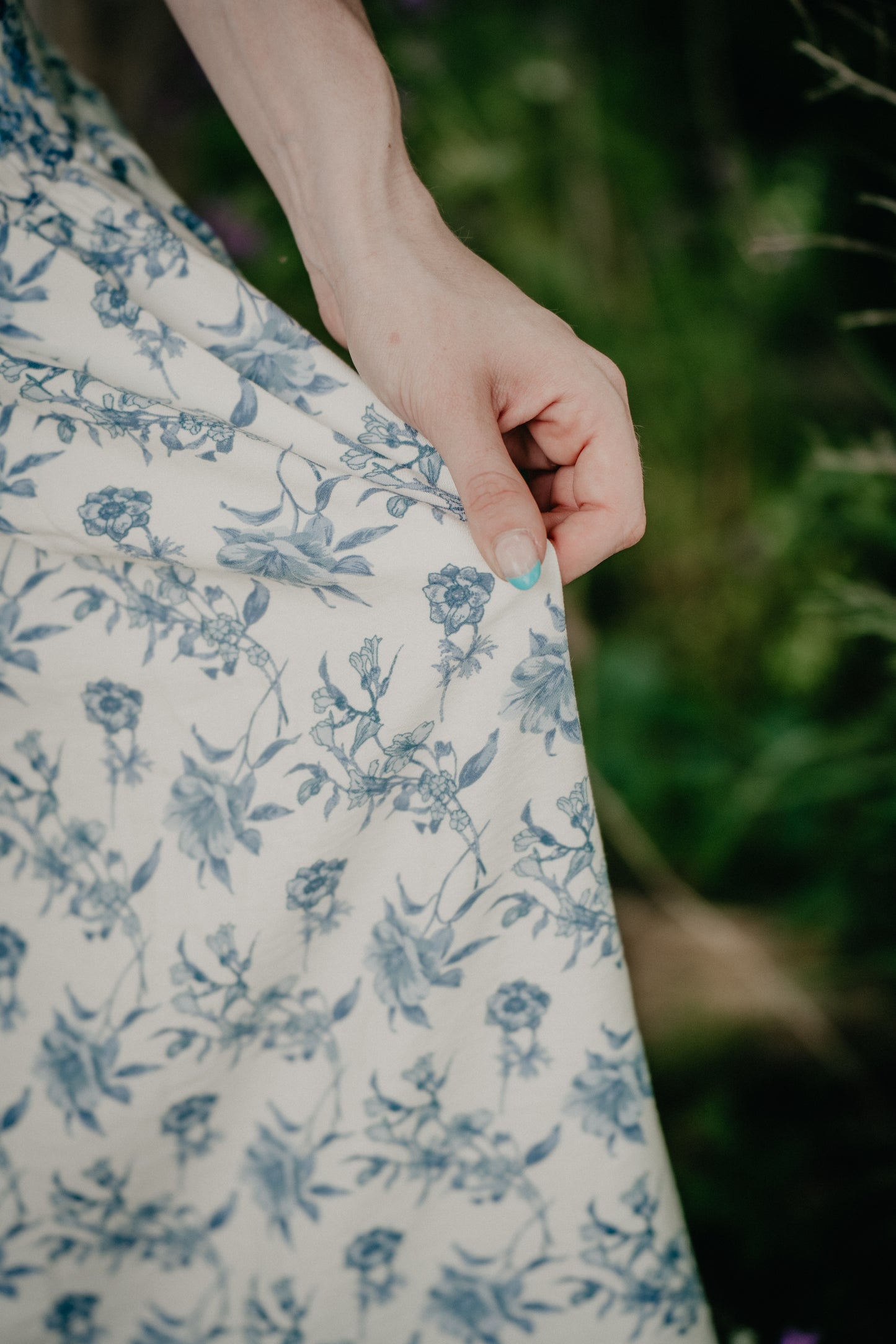'Iris' Blue Floral Print Smocked Waist Midi Skirt (S-L)