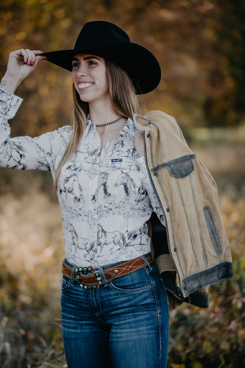 'Tina' Women's Wrangler Cream & Tan Horse Printed Pearl Snap (S-XXL)