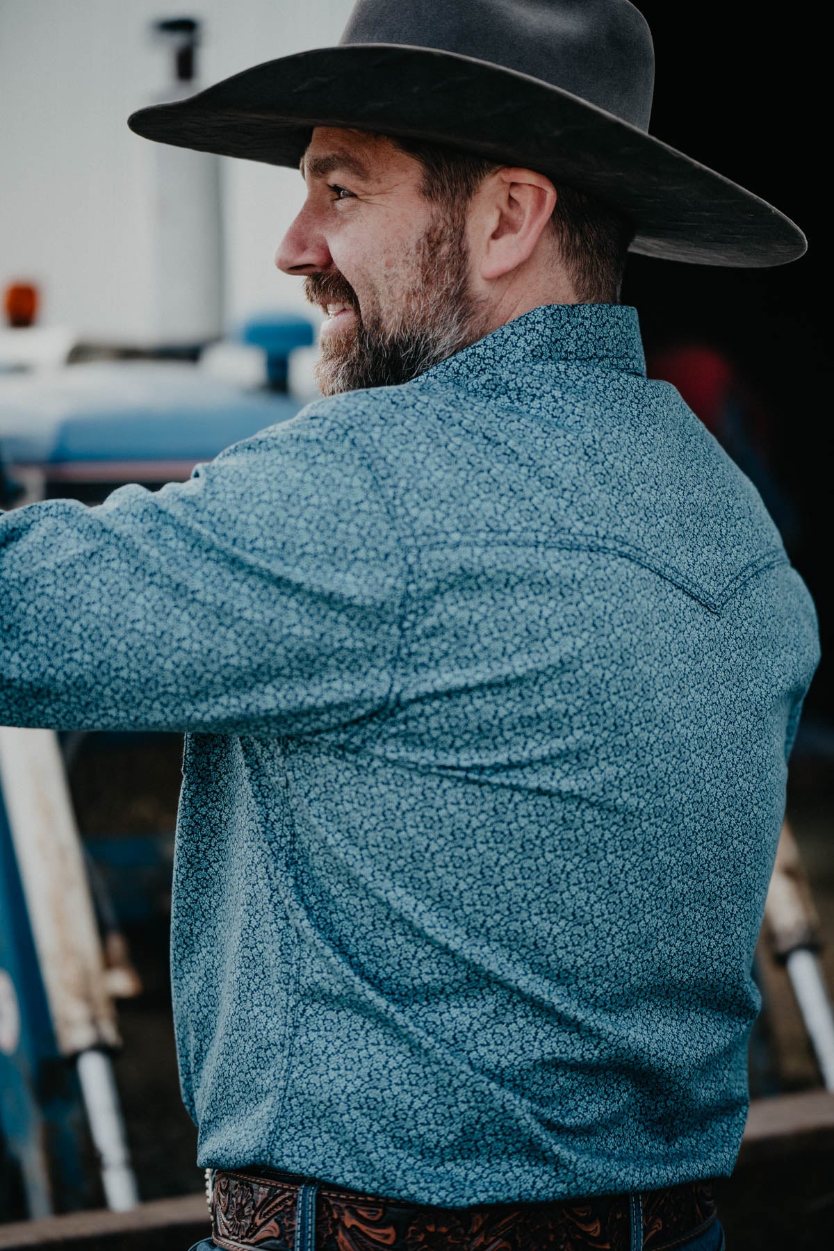 Men's Wrangler Retro Blue Floral Print Pearl Snap Shirt (1 S ONLY)