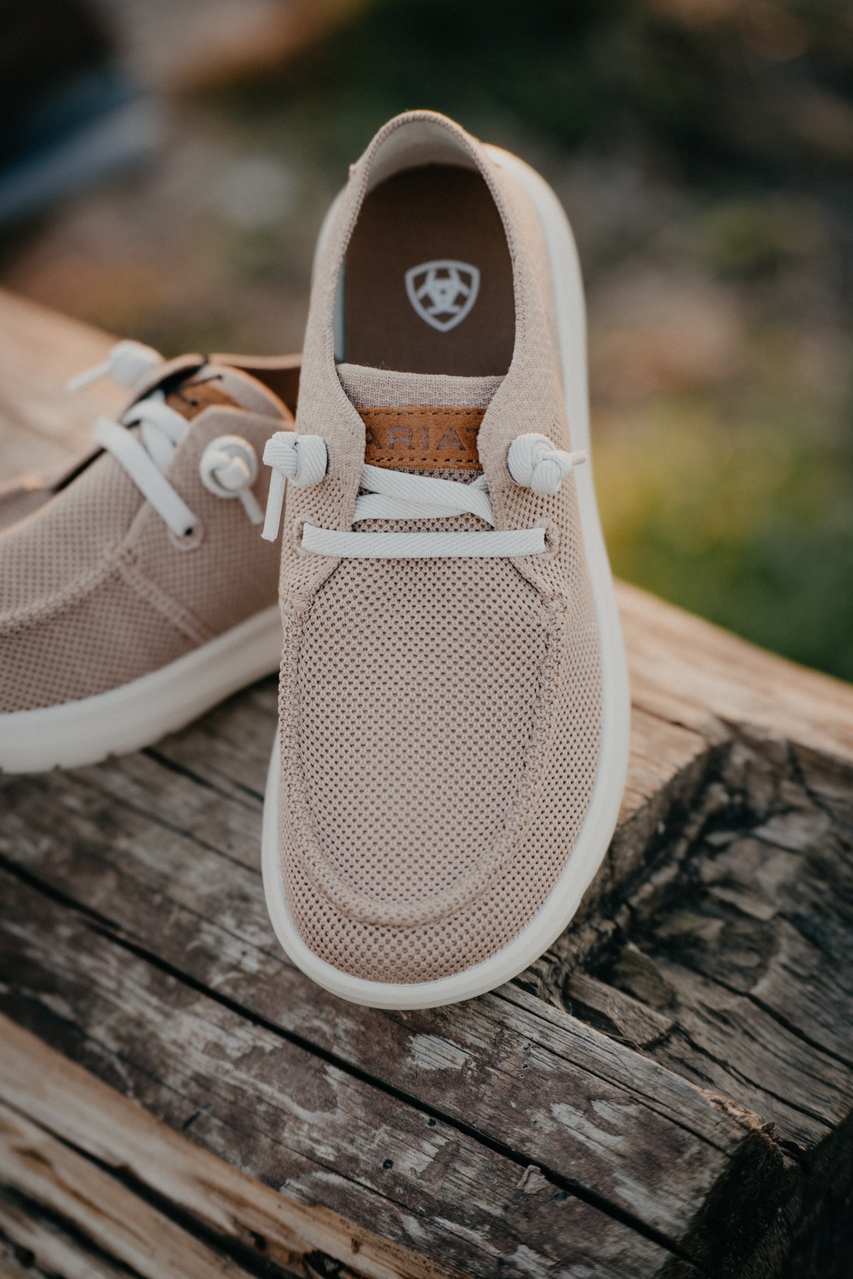 'June' Women's Ariat Hilo (Size 6-10 B & C Widths)