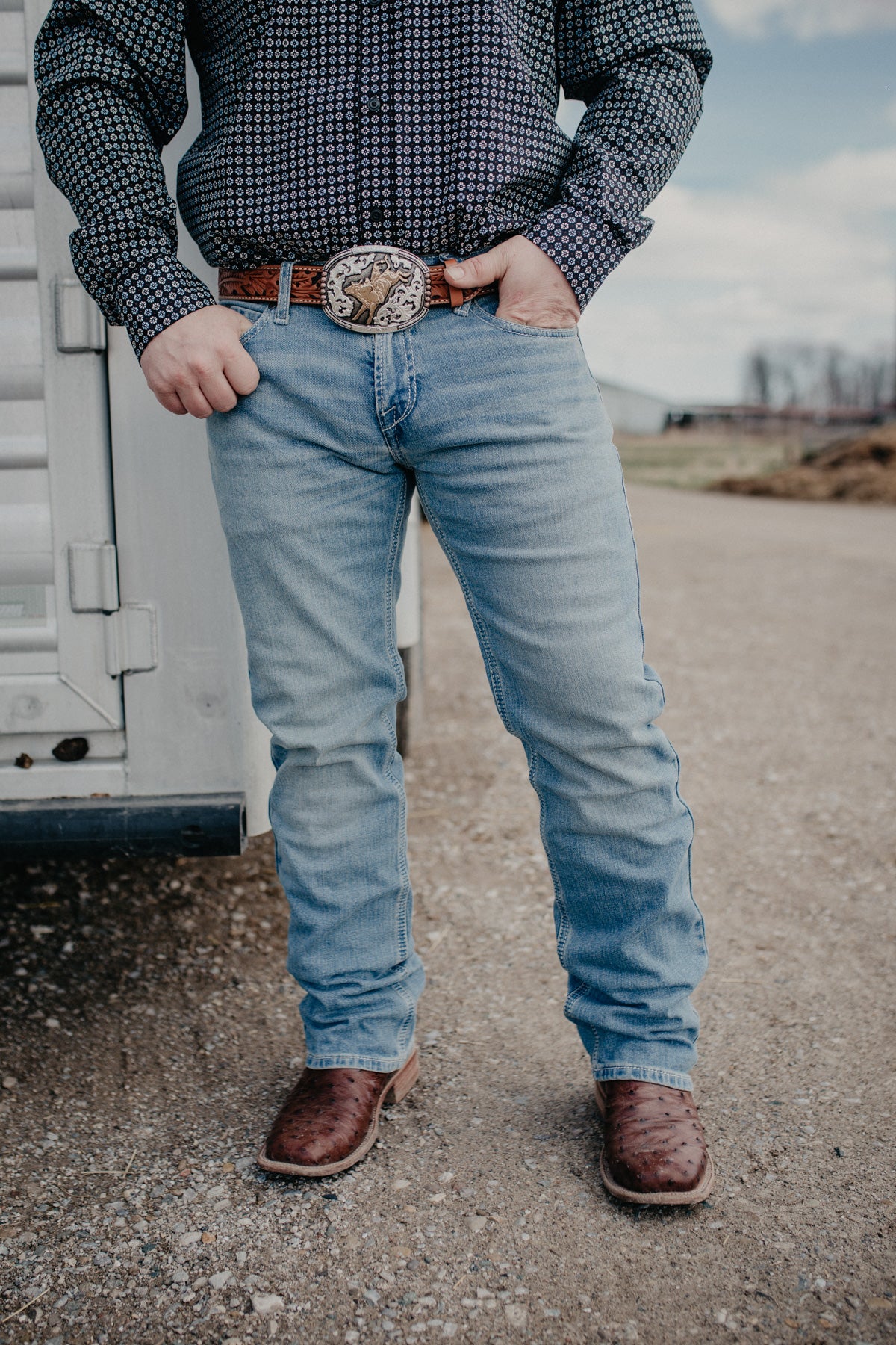 'Dixon' Men's Ariat M7 Slim Fit Straight Leg Jean (Light Wash)