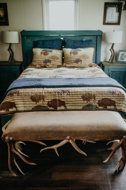 'Home on the Range' Reversible Quilt Set (Queen Only)