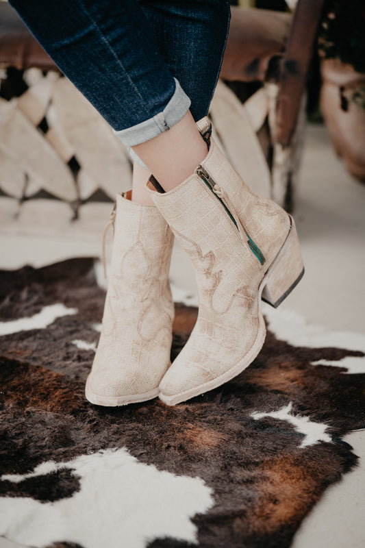 'Jade' Women's Distressed Crema Croc Print (Sizes 6-10)