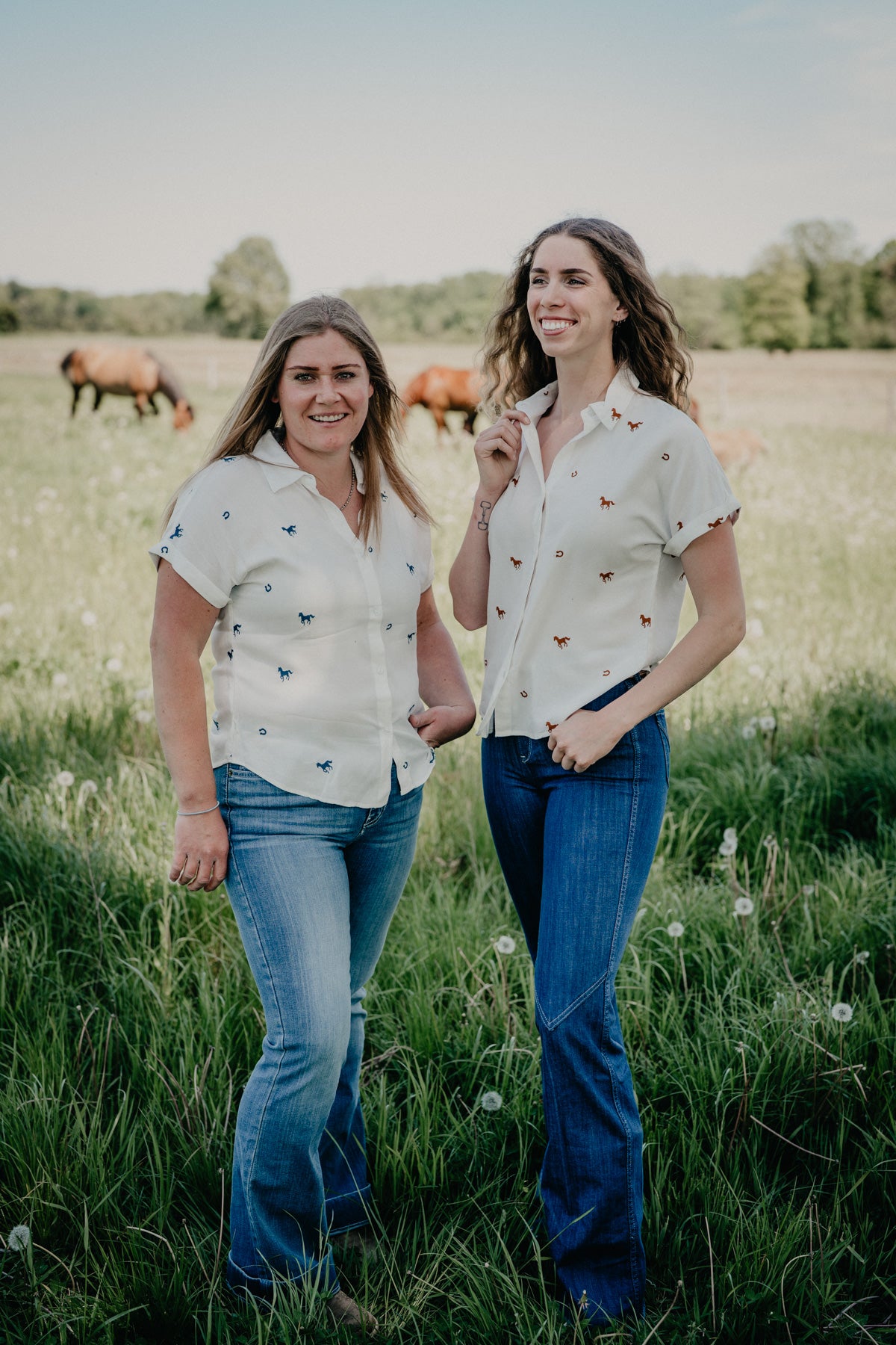 'Bryer' Horse Embroidered Short Sleeve Collared Shirt (2 Colours; S - XXL)