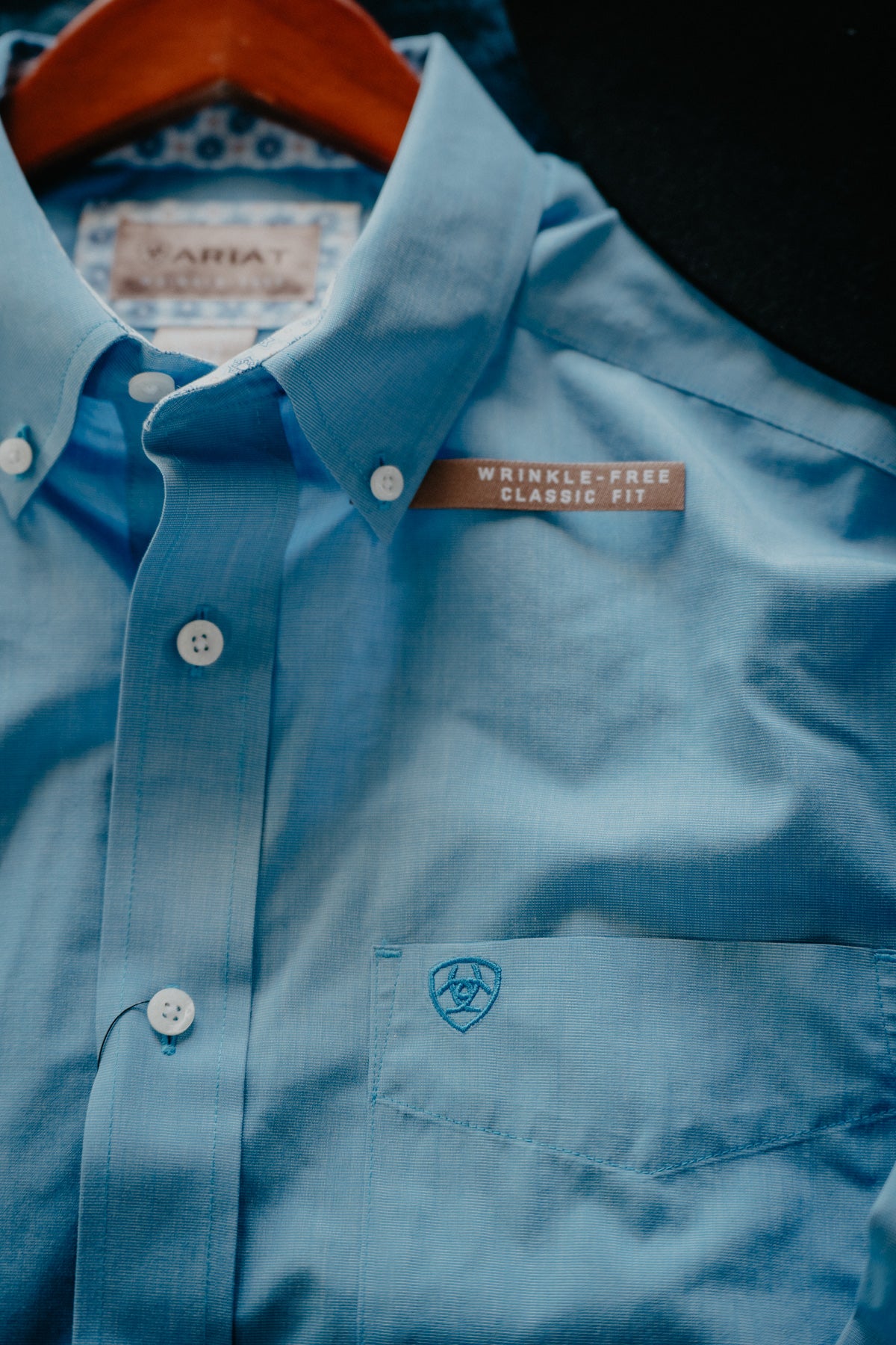 'Harry' Men's Blue Wrinkle Free Button Up (XXL only)