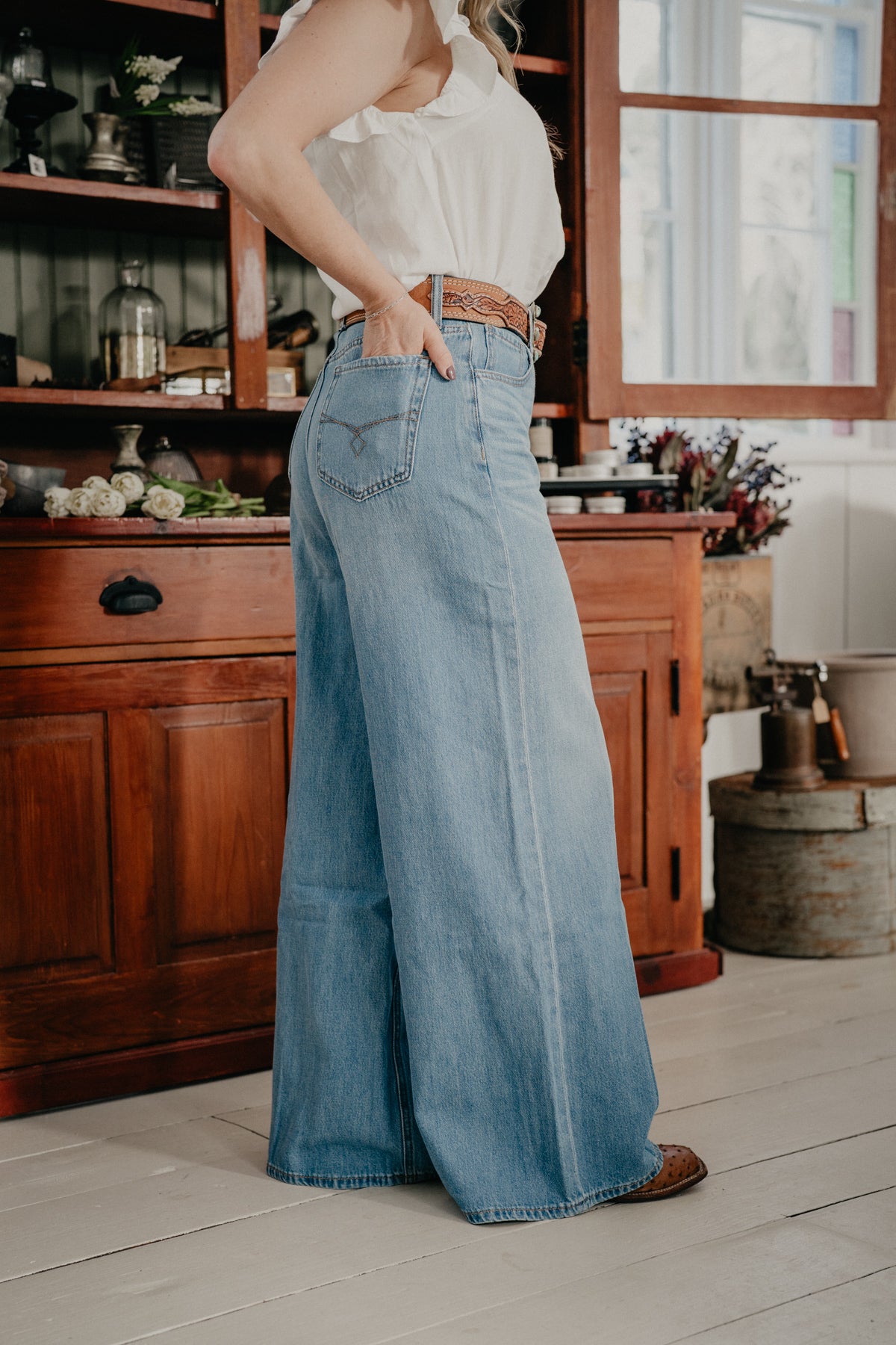 'Calamity' Ultra High Rise Comfort Wide Leg by Ariat (24-34)