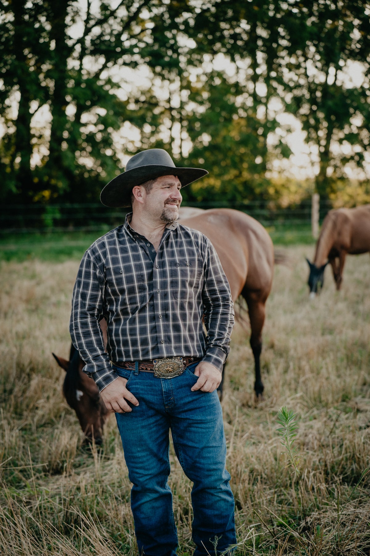 'Jones' Men's Brown Plaid Button Down Wrangler George Strait (S-XXL)