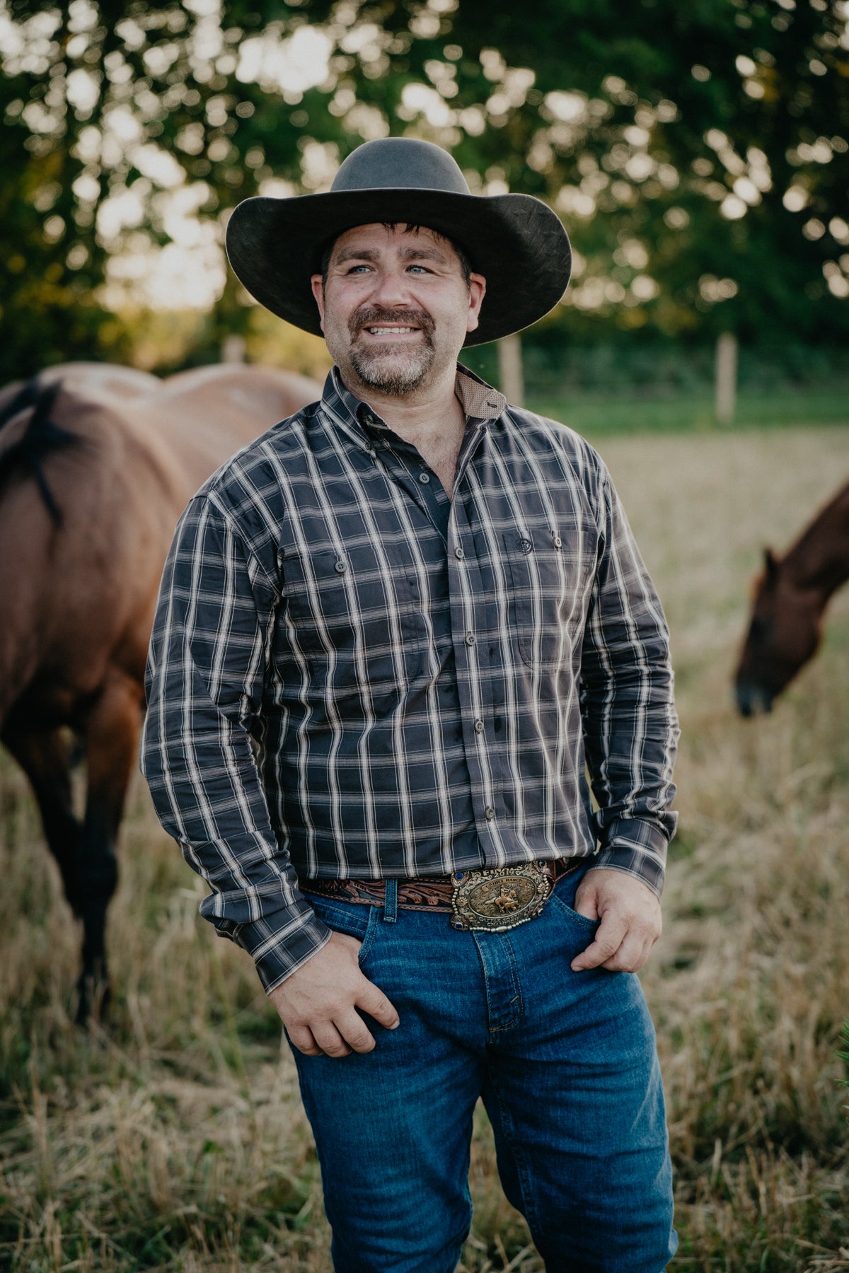 'Jones' Men's Brown Plaid Button Down Wrangler George Strait (S-XXL)