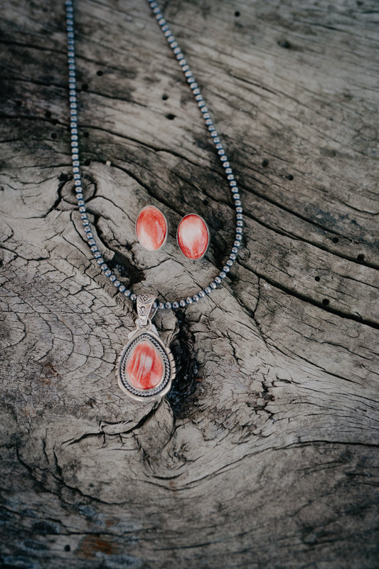 Genuine Sterling Silver & Shiny Oyster Earring and Pendant Set