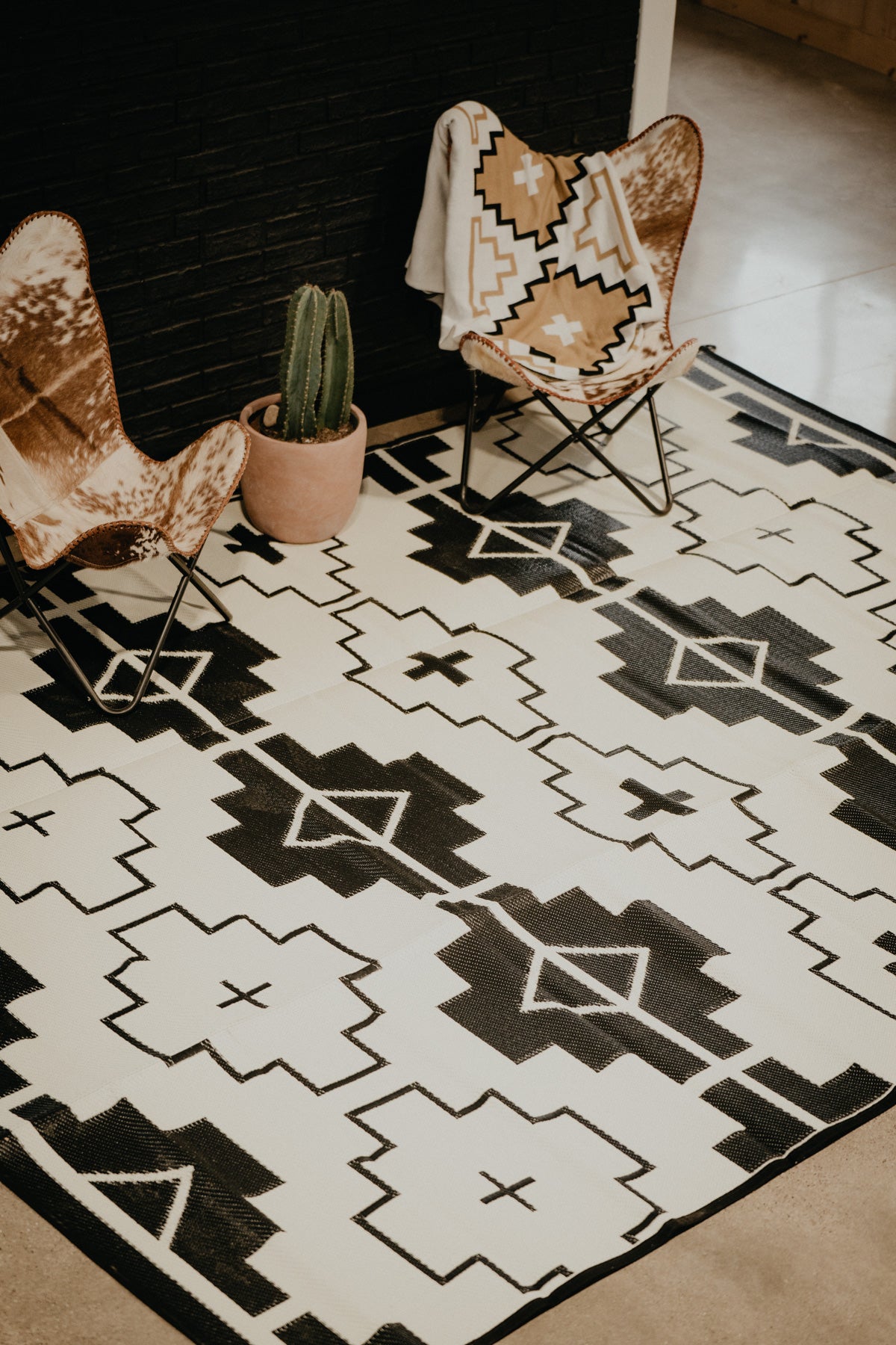 9X12' Outdoor Reversable Ranch Rug by Western Grande (Two Colours)