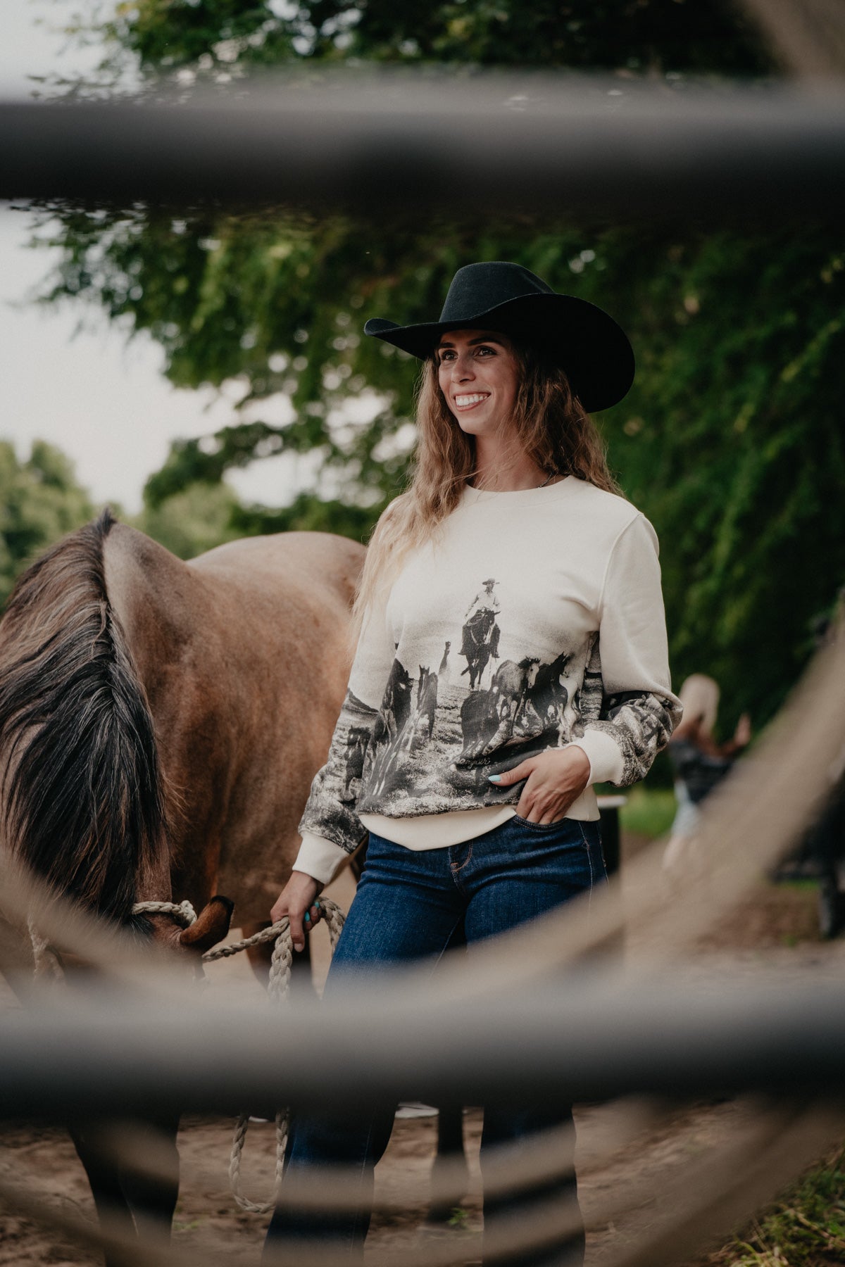'Old West' Woman's Wrangler Ivory Graphic Pullover (XS-XXL)