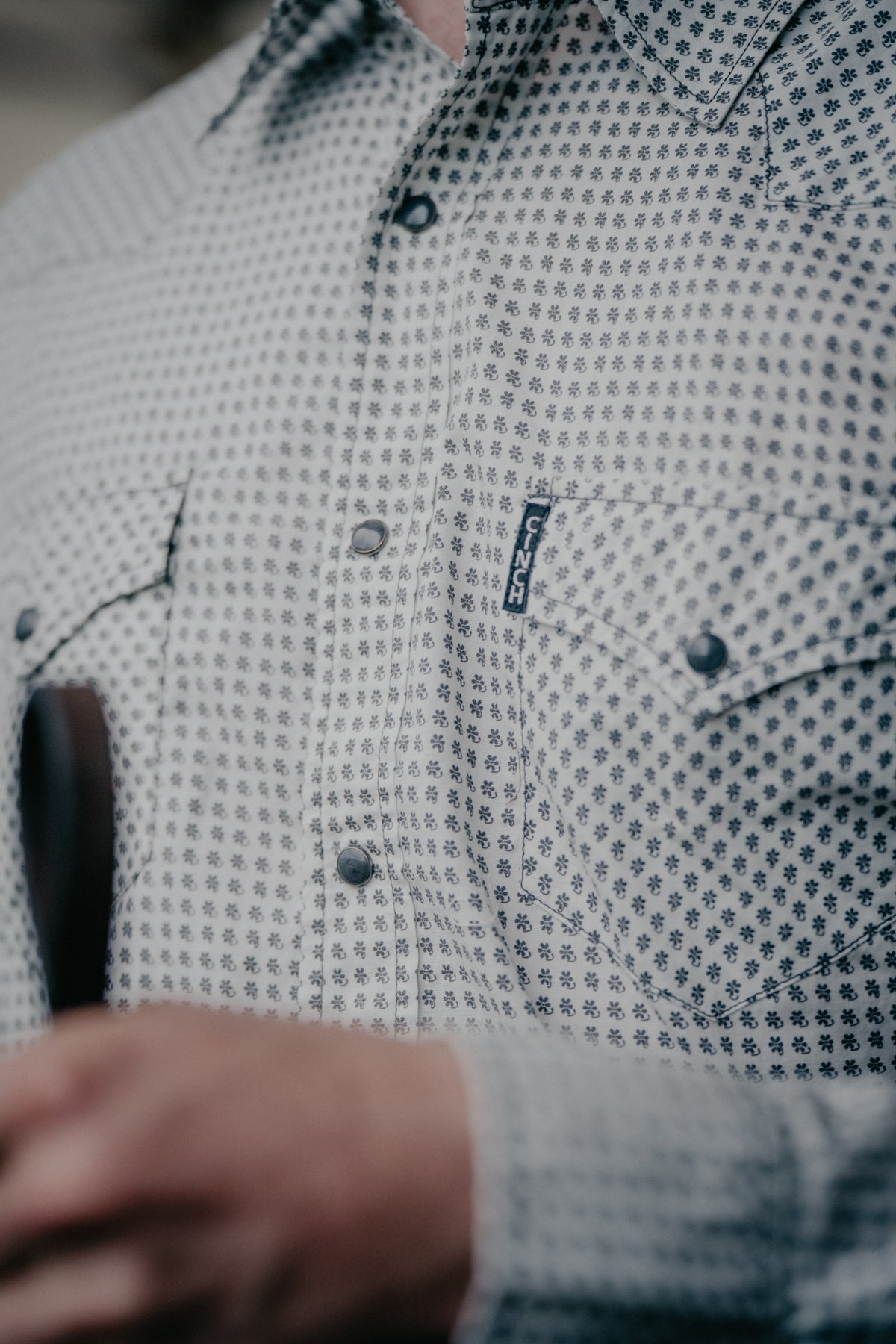 'River' Men's Cream Modern Fit CINCH Pearl Snap (S-XXL)