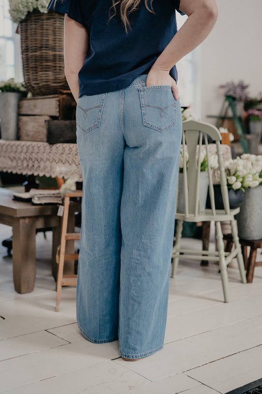 'Calamity' Ultra High Rise Comfort Wide Leg by Ariat (24-34)