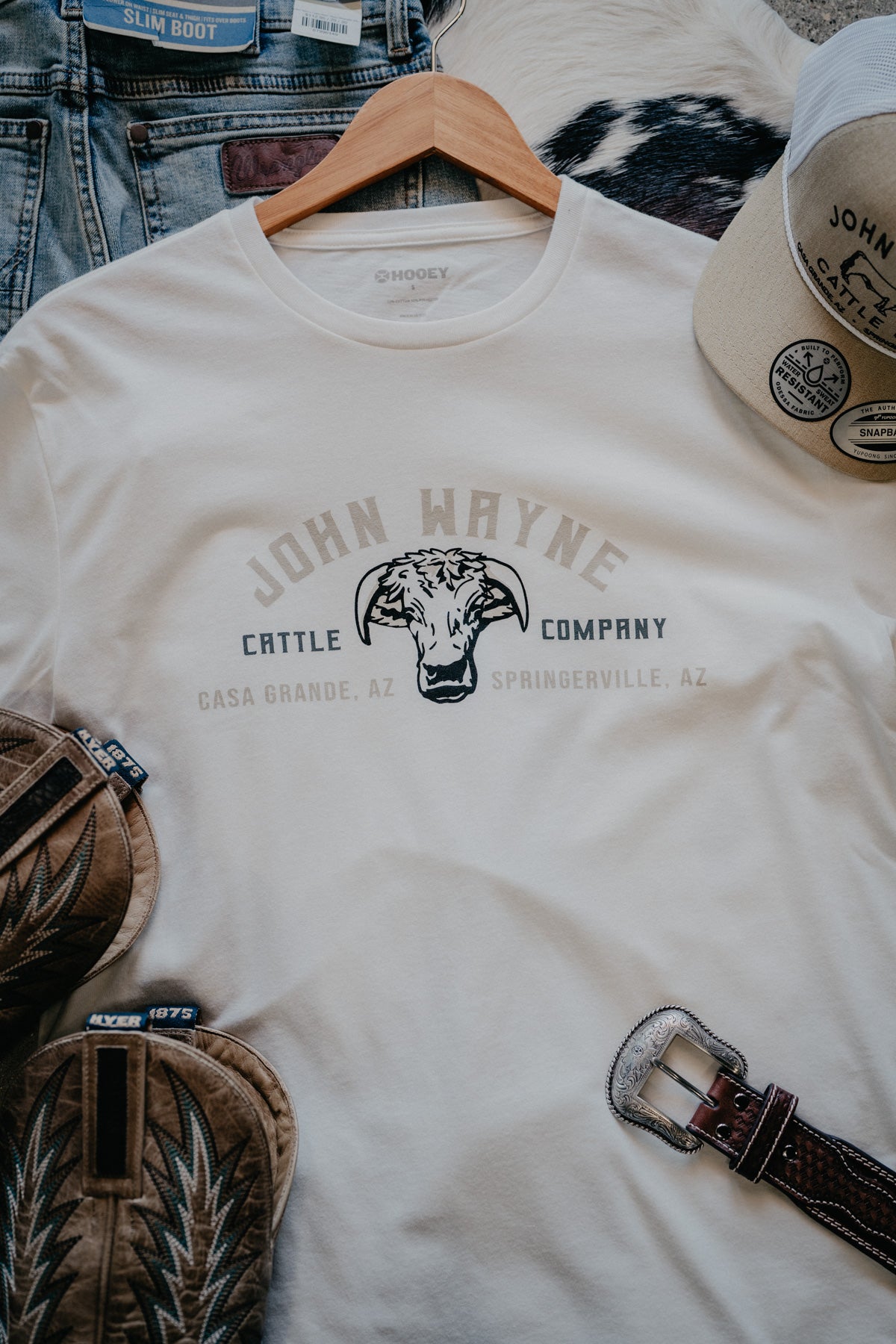 'JW Cattle Company' Men's Cream Graphic T-Shirt by Hooey (S-XXL)