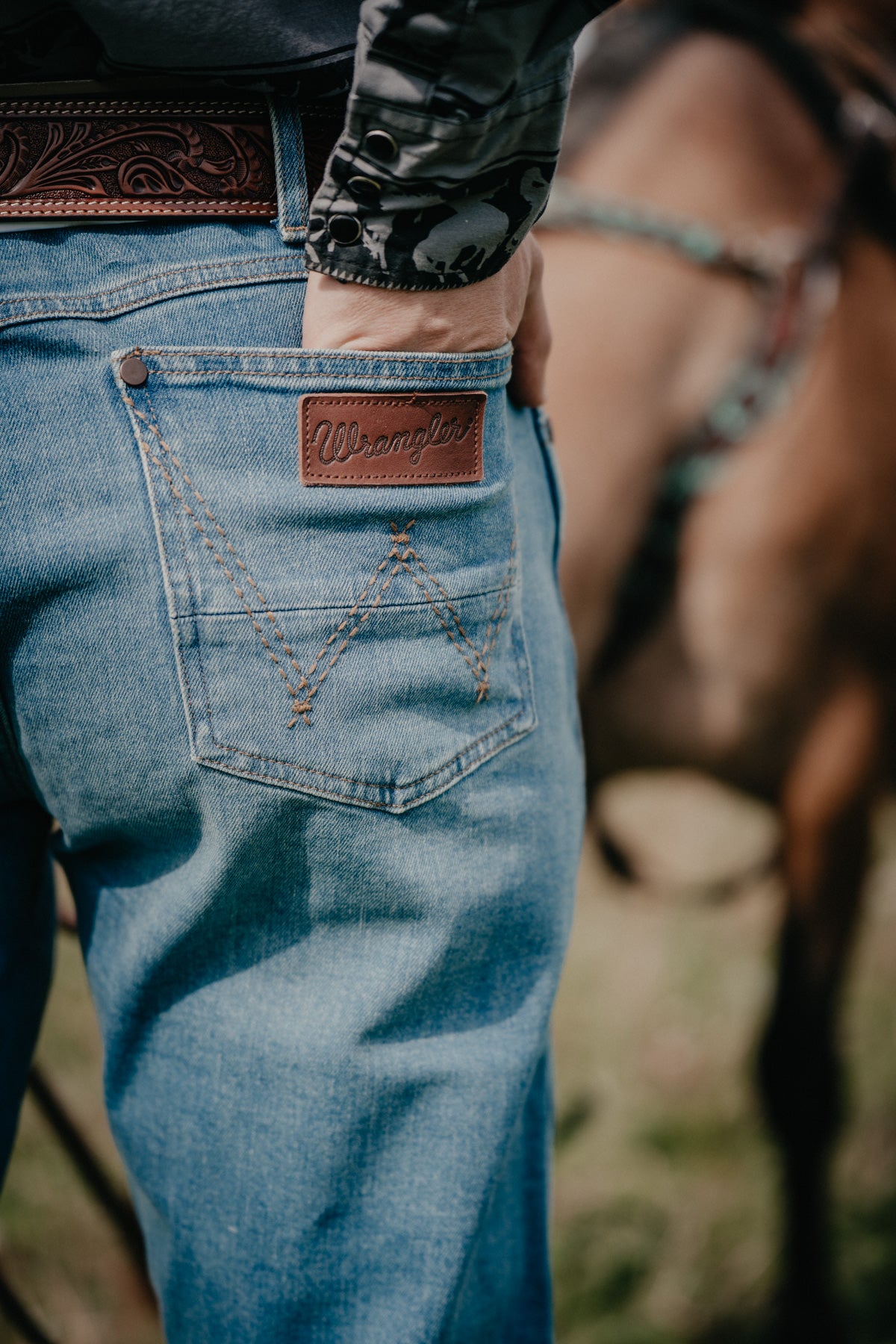 'Jasper' Light Wash Slim Bootcut Men's Wrangler Jean (29-40)