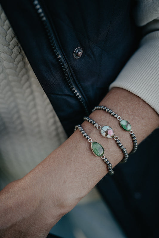 Sterling Silver Navajo Pearl Bracelet with Stone Accent