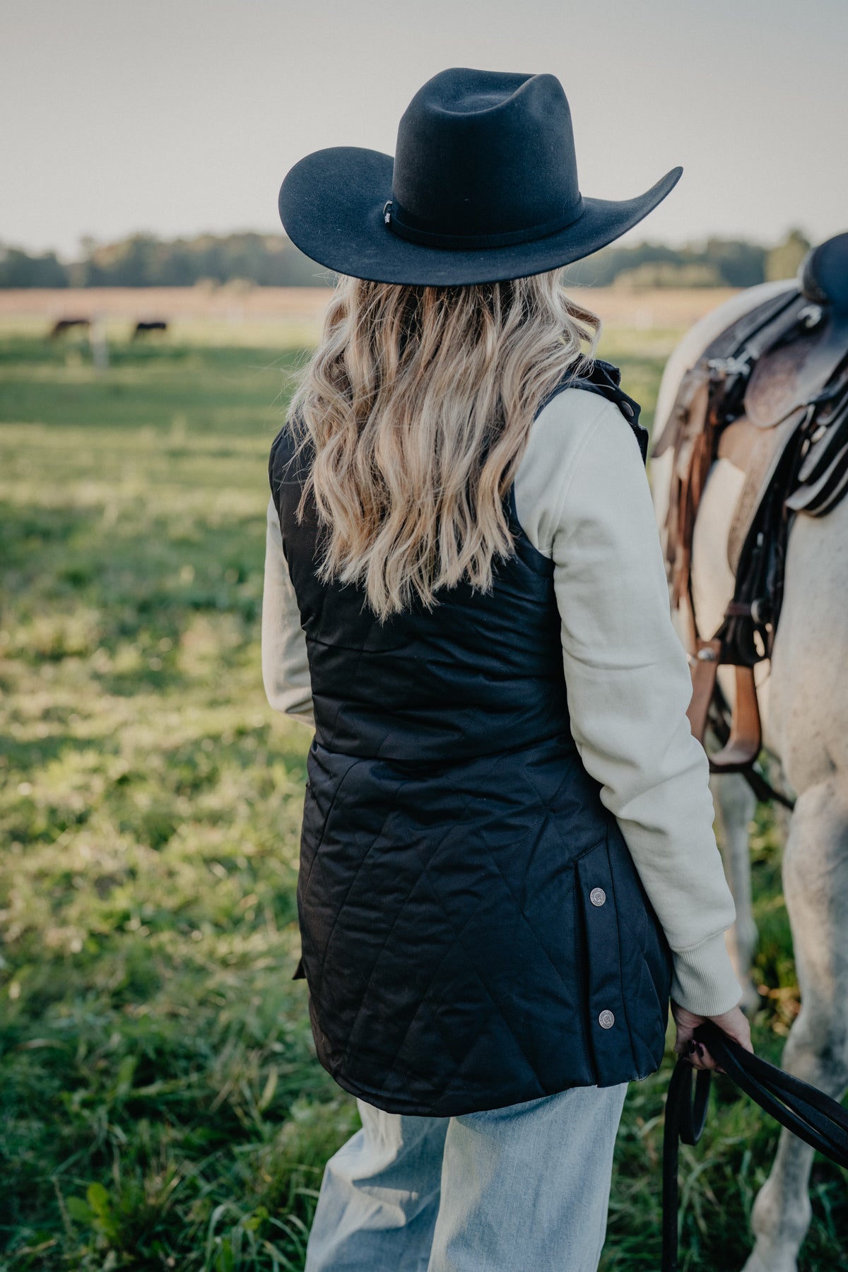 'Halo' CINCH Women's Black Quilted Barn Vest