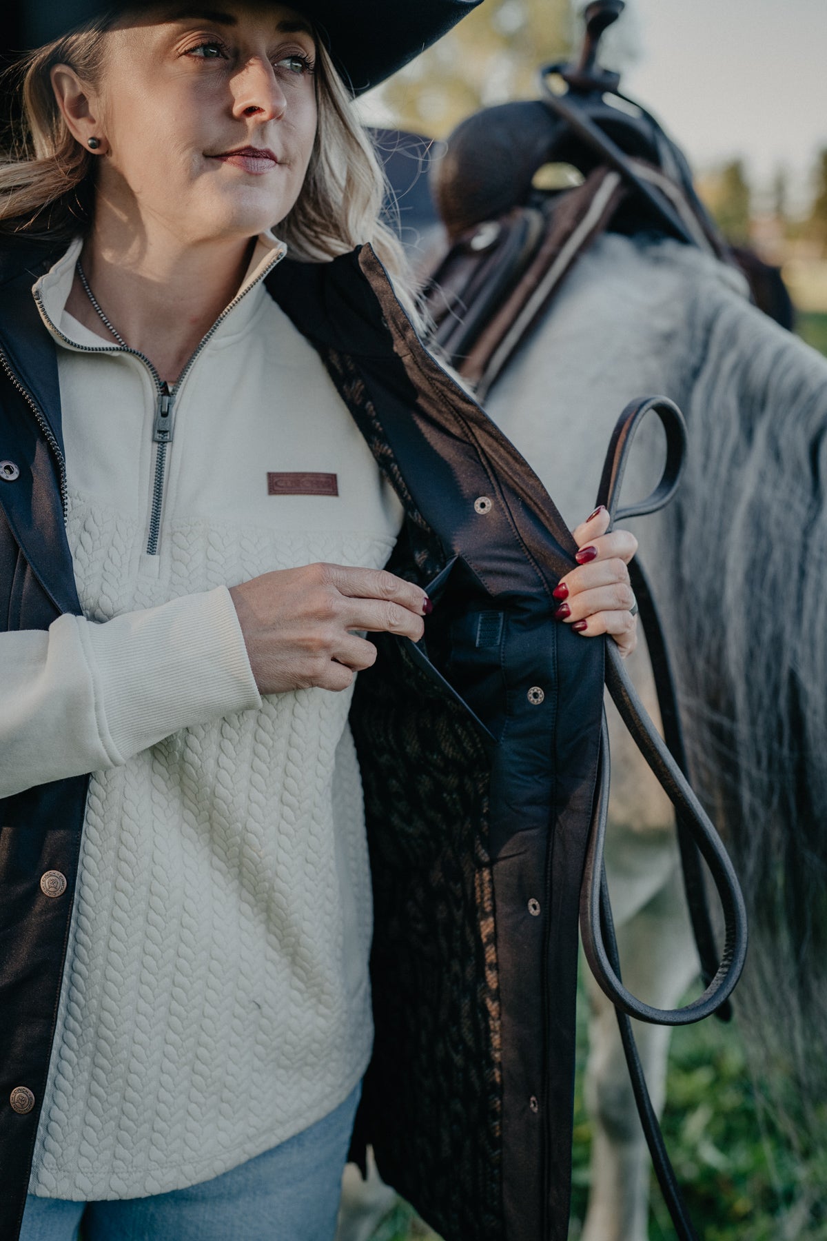 'Halo' CINCH Women's Black Quilted Barn Vest