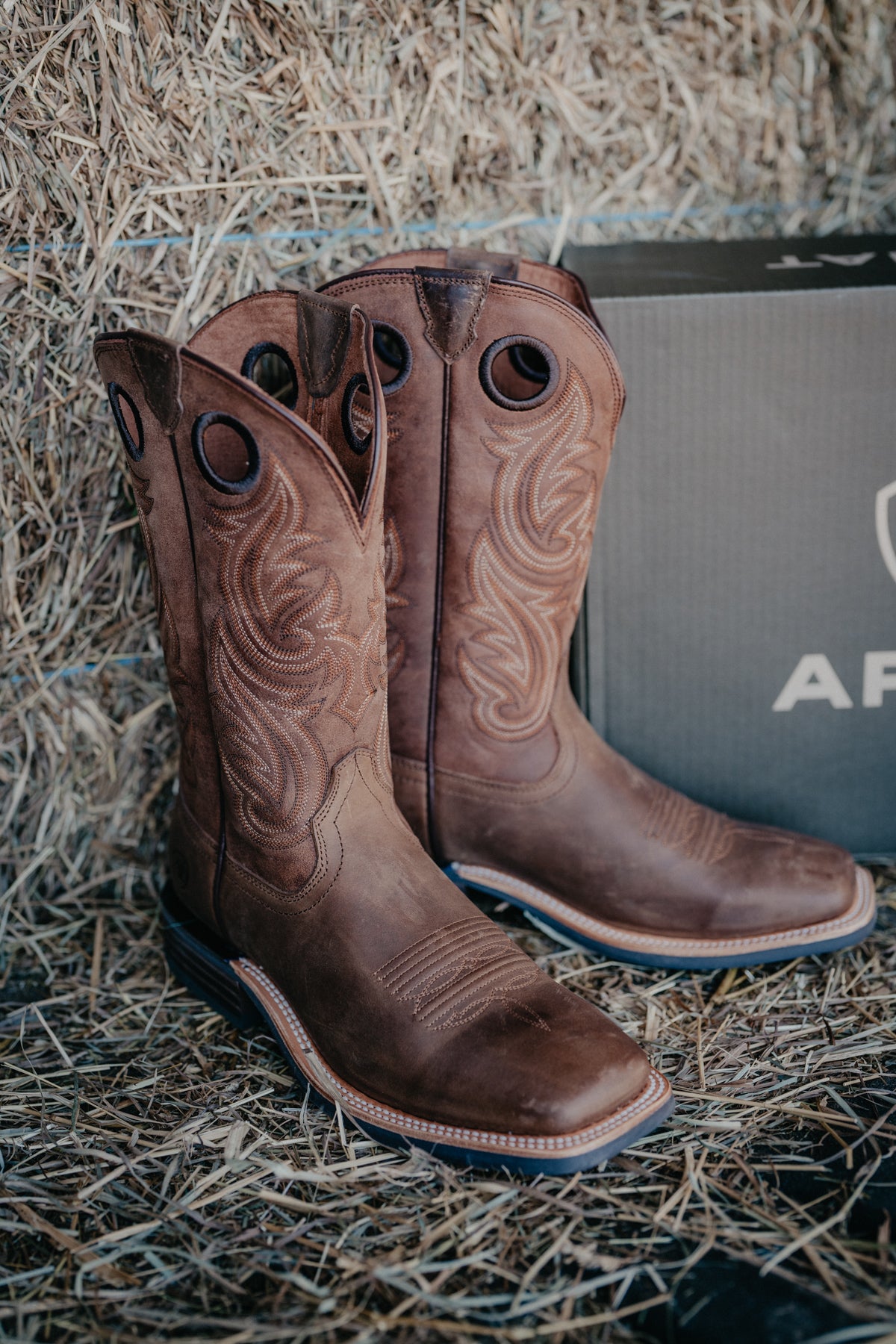 'Highland Toughstock' Men's Ariat Cowboy Boots (Sizes 7-13; D & EE Widths)