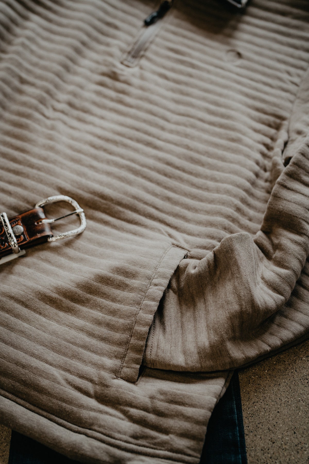 'Dallas' Men's Wrangler X George Straight Taupe Knit Long Sleeve 1/4 Zip