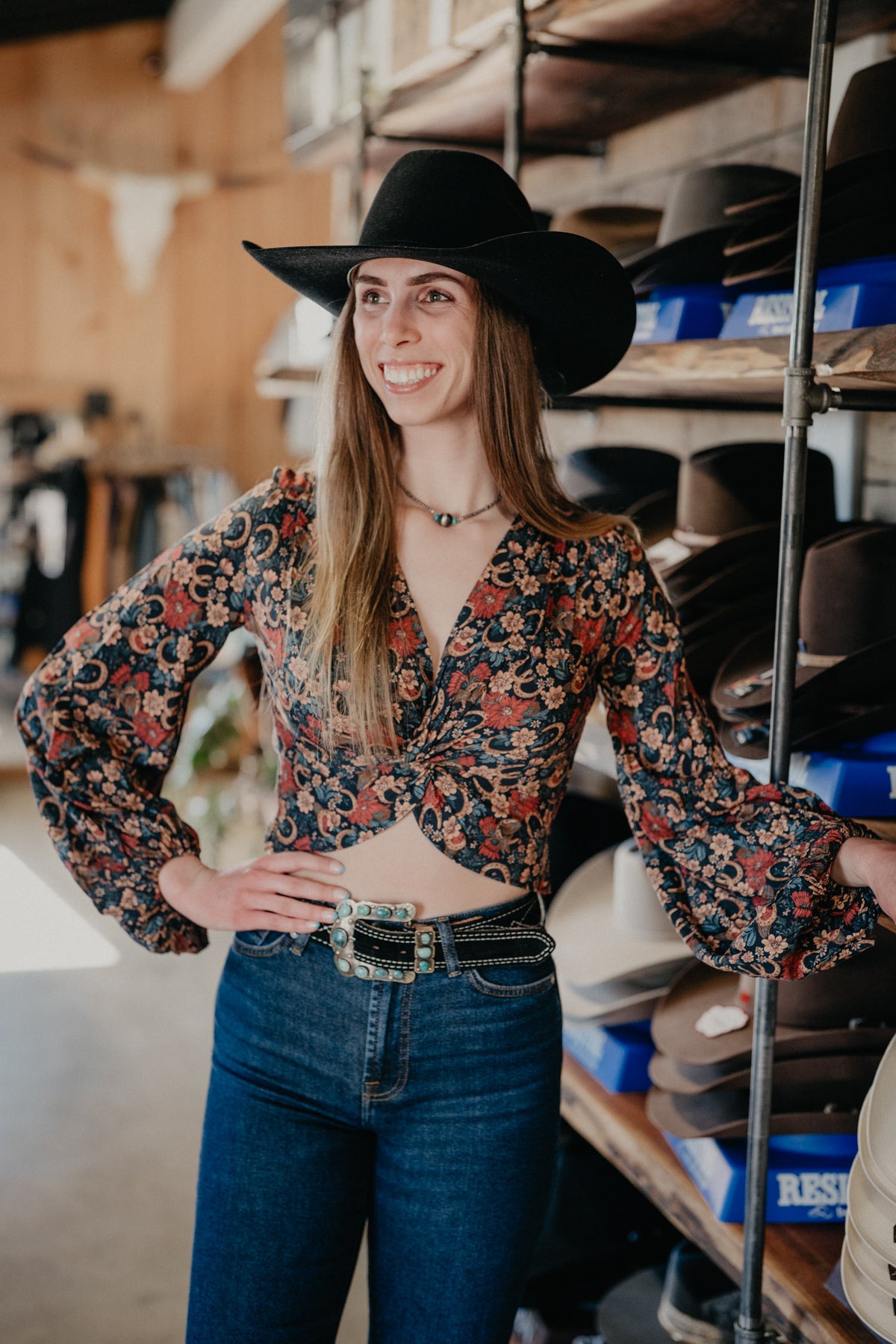 'Wrenley' Floral Horseshoe Front Twist Blouse (L-XXL)