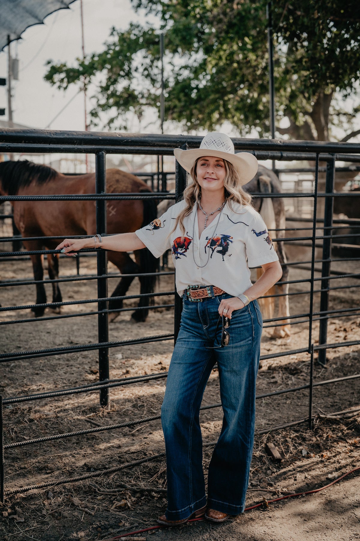 'Waverly' Wrangler Women's Rodeo Camp Shirt (S-XL)