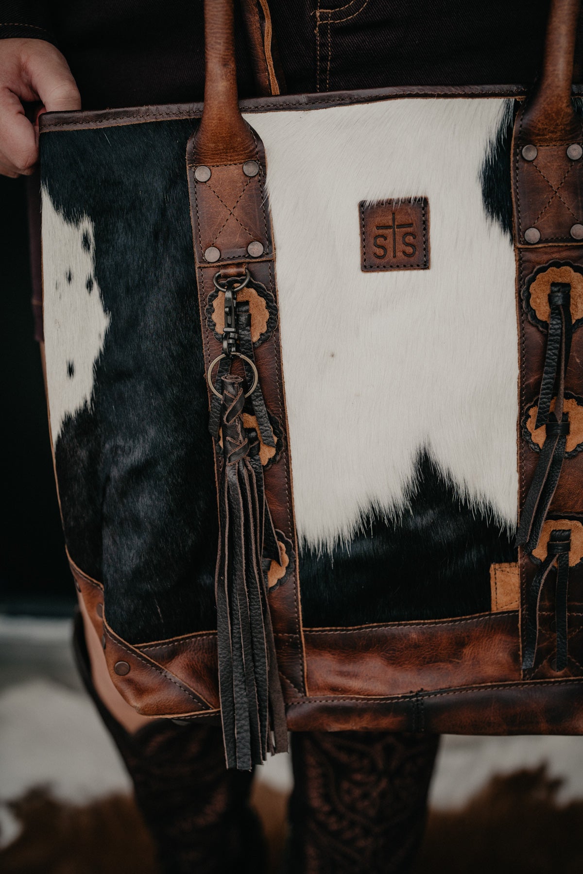'Guadalupe' Cowhide Palomino Tote by STS Rancher