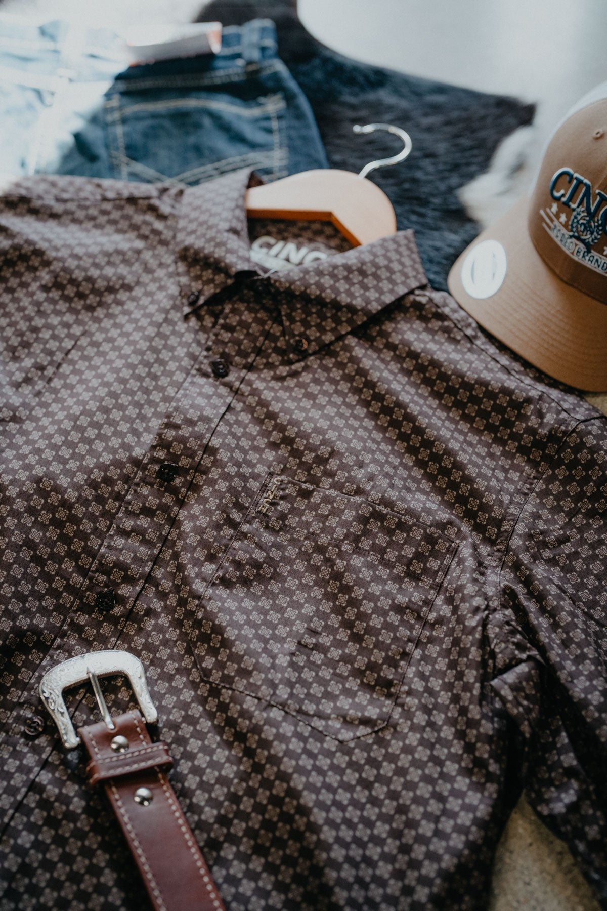 'Darcey' Brown Geometric CINCH Men's Modern Fit Button Down (S-XXL)