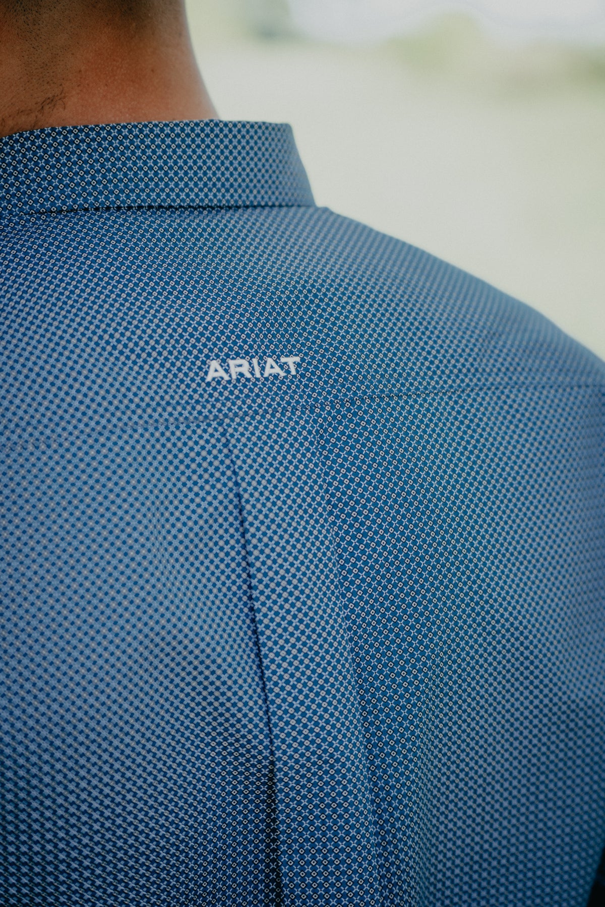 "Key Largo" Men's Ariat Short Sleeve Blue Mini Geo Print Button Down (S-XXL)
