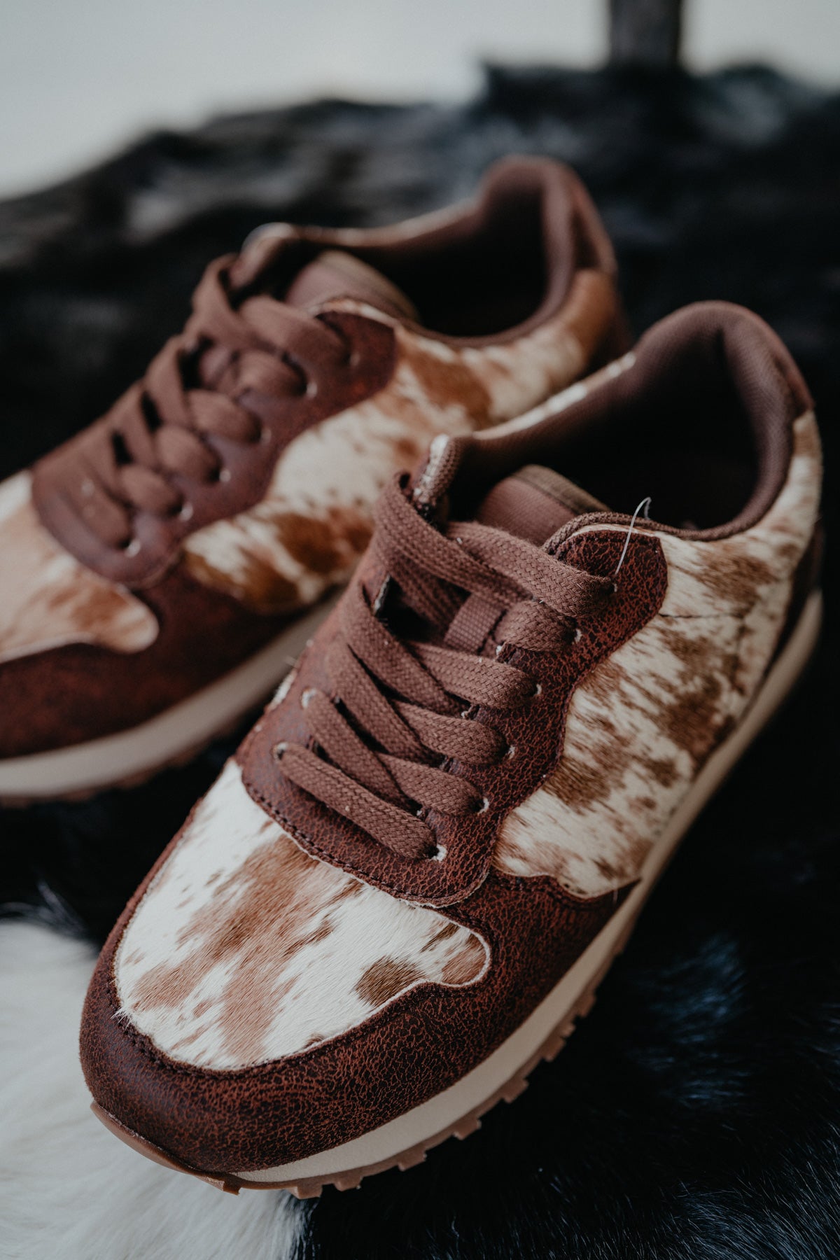 Women's Faux Cowhide & Leather Lace Up Jogger by Roper – Cold Cactus Inc.