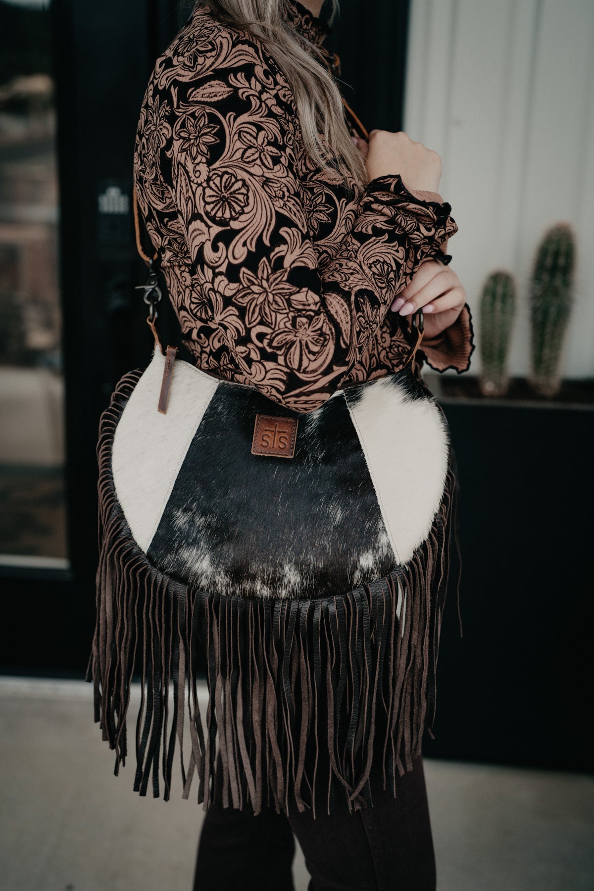 'Guadalupe' Cowhide Nelly Crossbody by STS Ranchwear