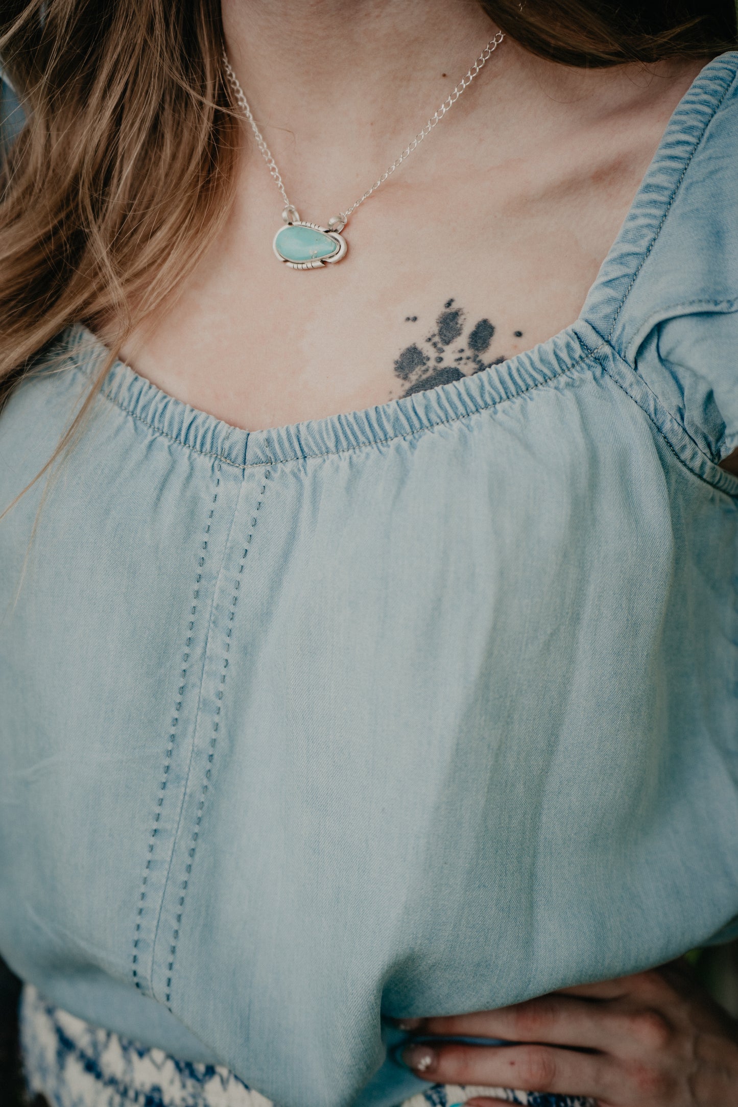 'Lynn' Woman's Ariat Sleeveless Flutter Top (XS-XXL)