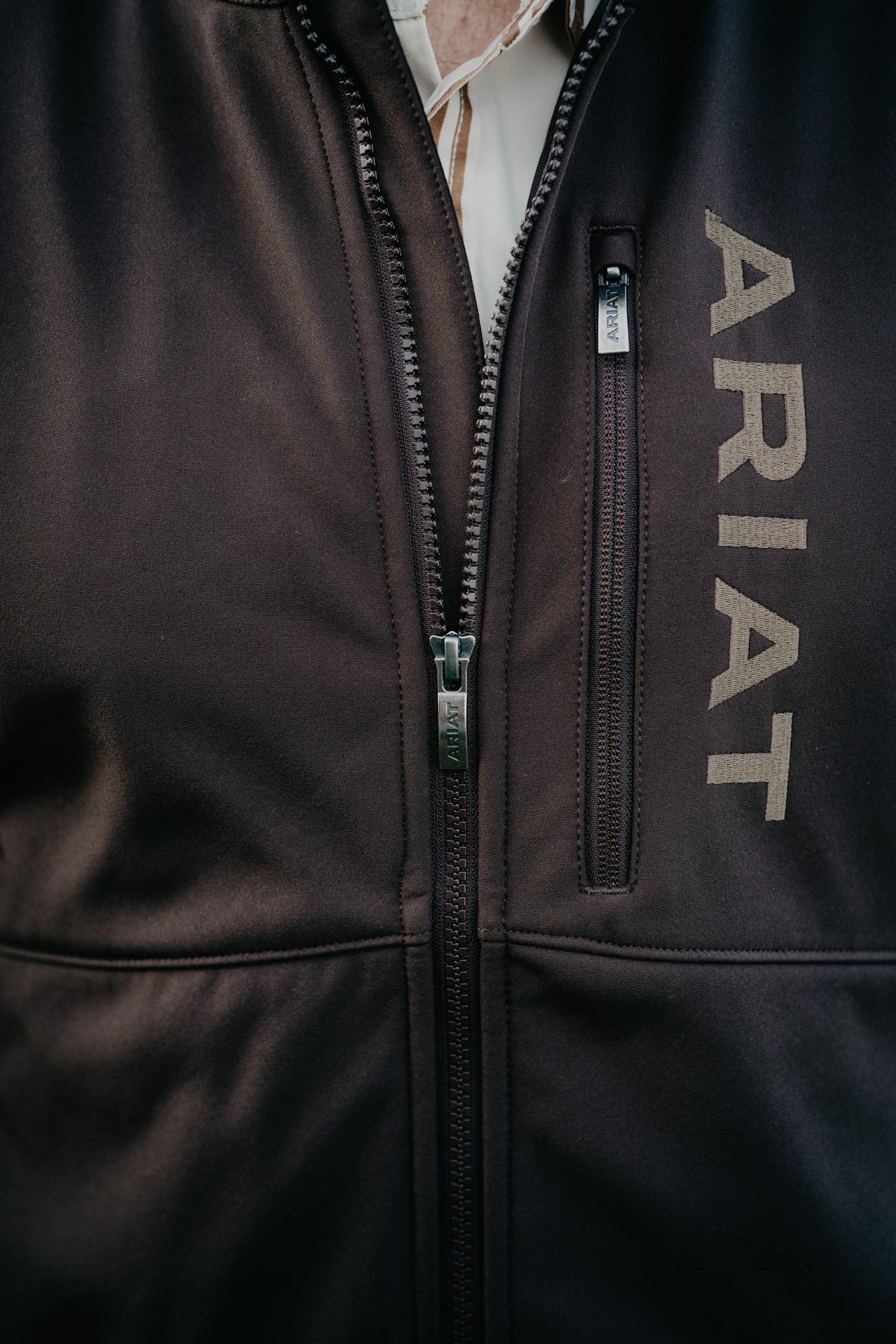 'Nolan' Men's Ariat Logo Chocolate Brown Softshell Jacket