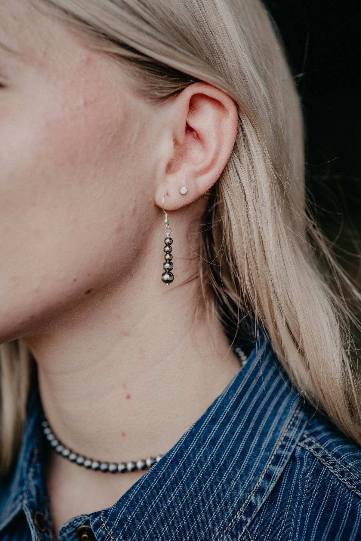 Graduated Navajo Pearl Dangle Hook Earrings