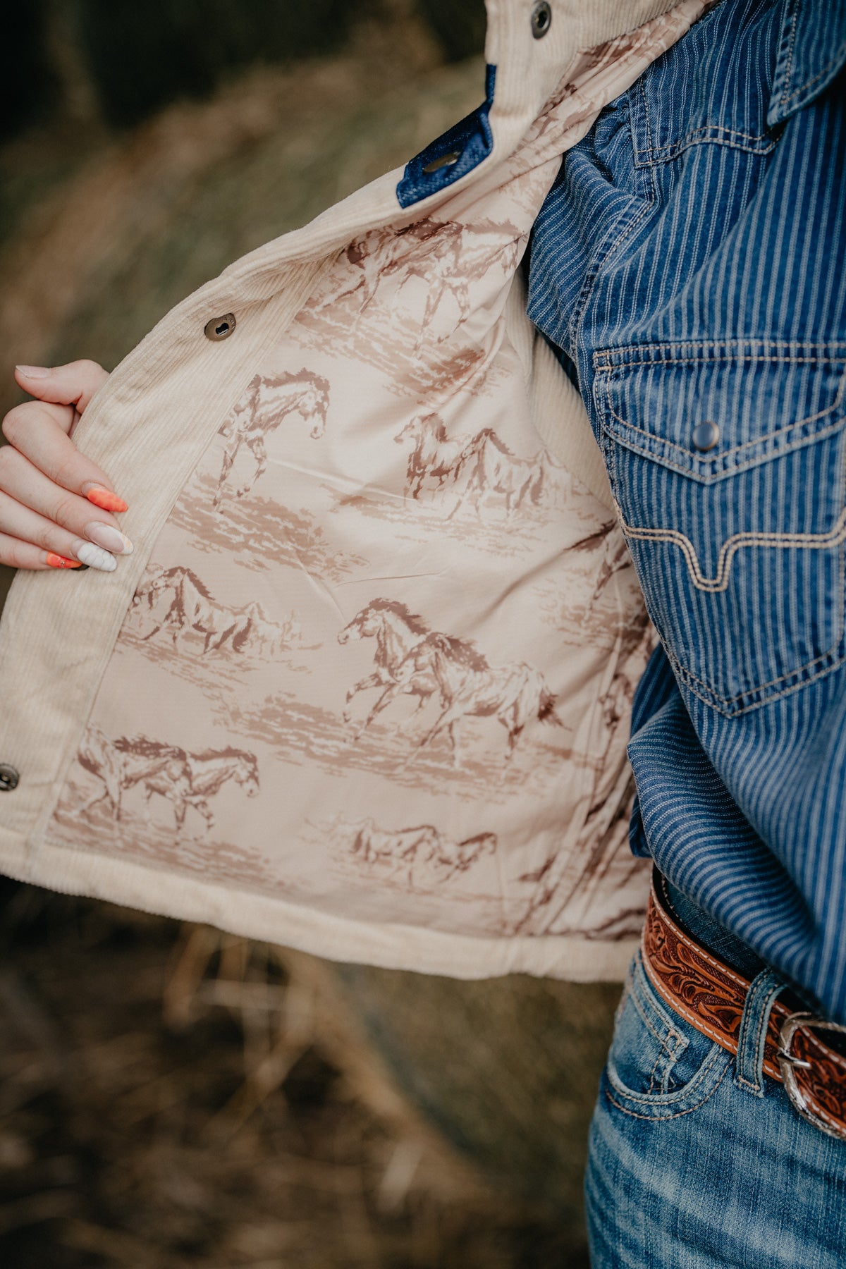 'Bailey' Women's Ariat Vest in Irish Cream