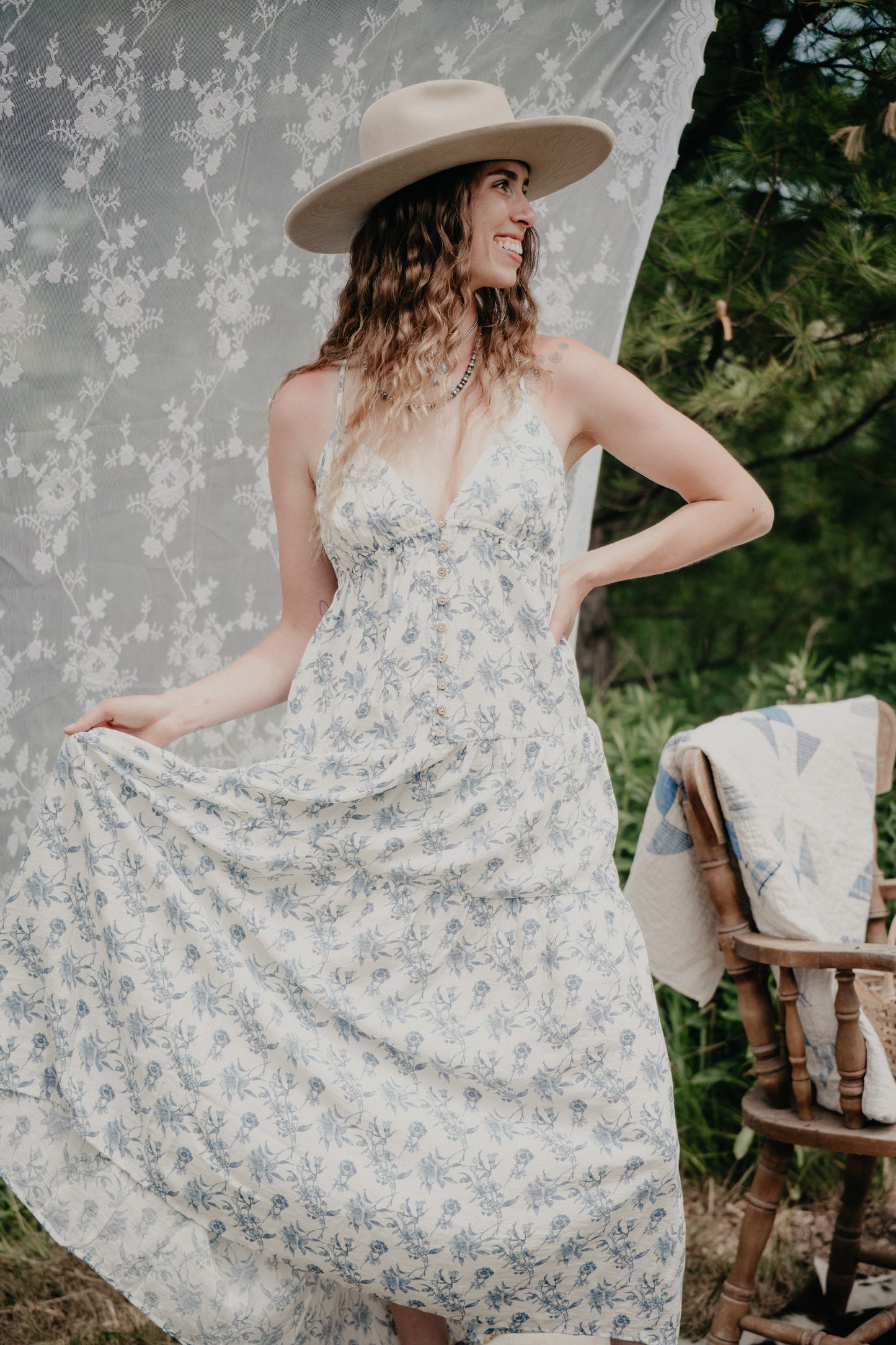 'Posie' V-neck Sleeveless Maxi Dress (S-L)
