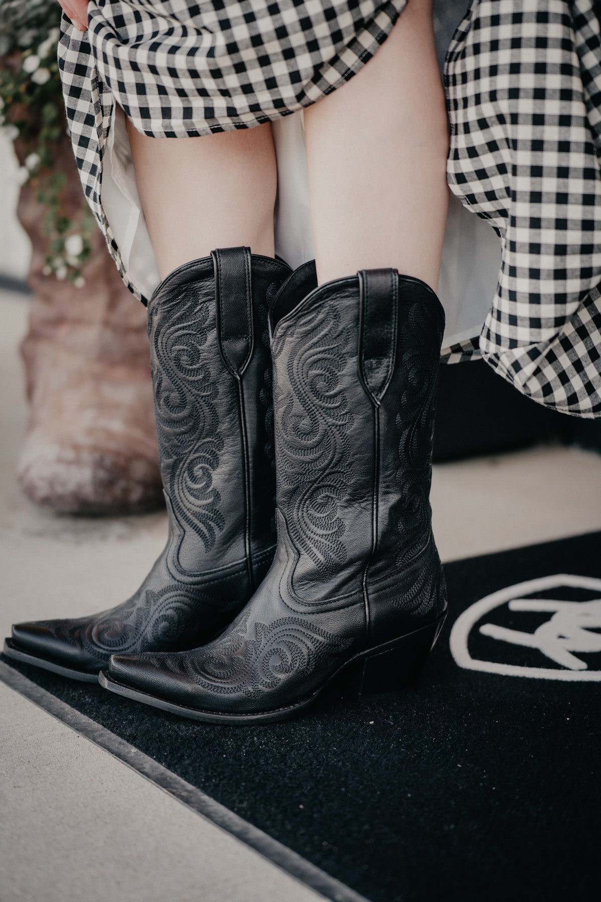 "Amora" Womens X-Toe Cowboy Boots by Ariat - Obsidian (Sizes 6 - 10)
