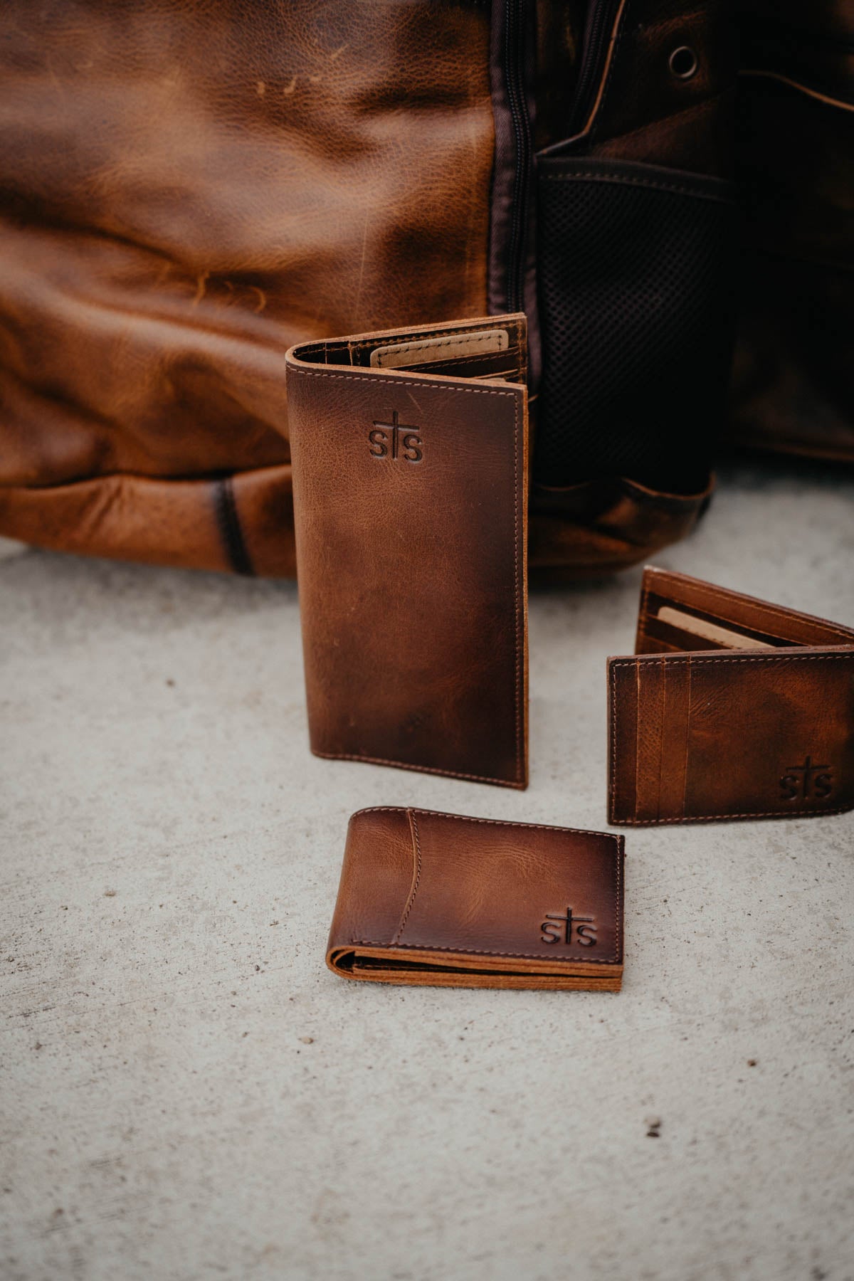 'Tuscan' Men's Leather Bifold II Wallet by STS Ranchwear - STS61488