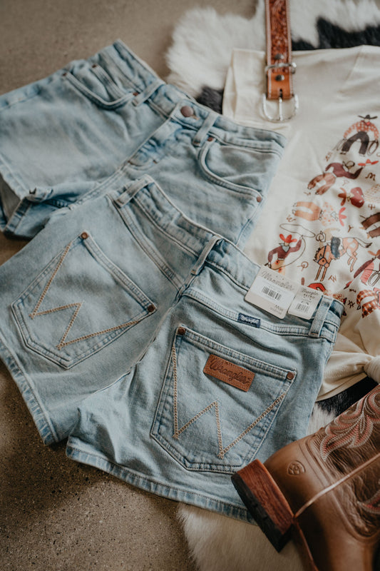 'Brynn' Wrangler High Rise Mae Retro Shorts (24-33)