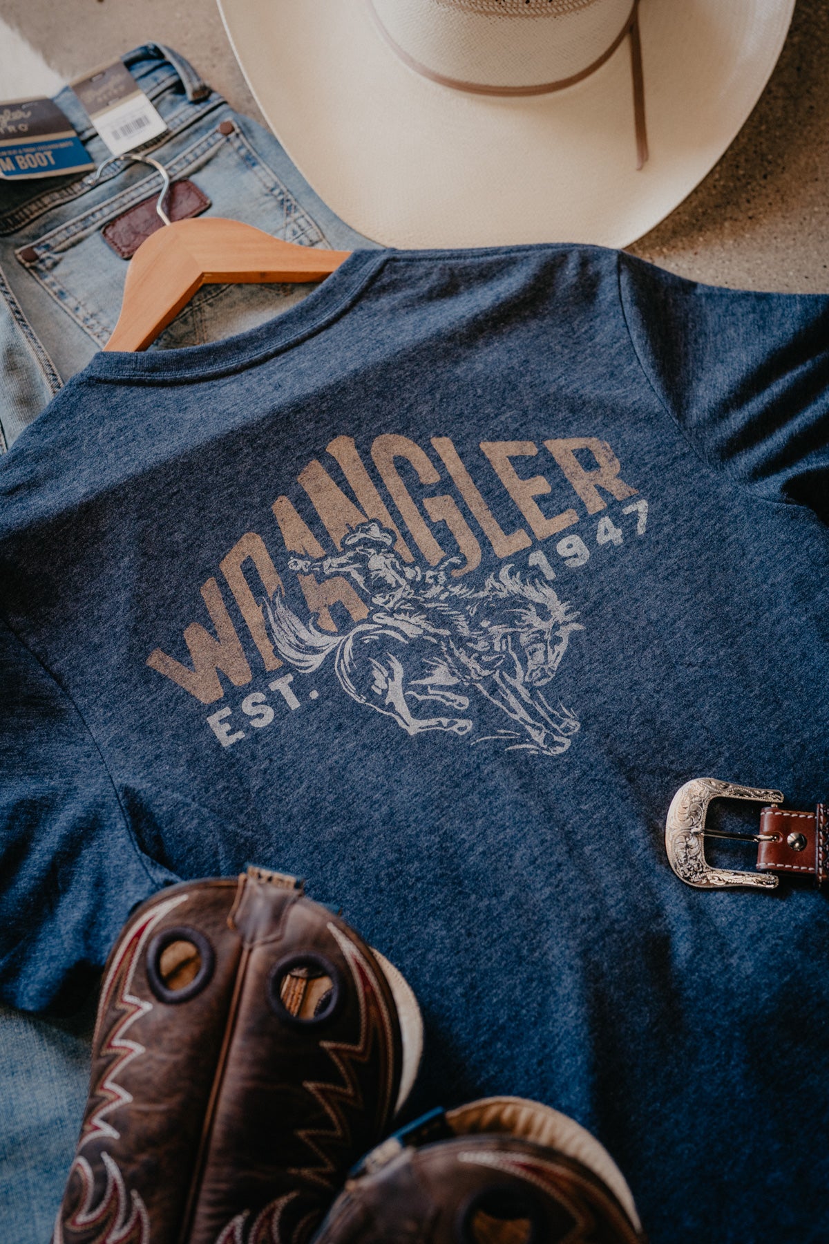 'Ronnie' Men's Wrangler Bronc Horse Navy Pocket T-shirt (S-XXL)