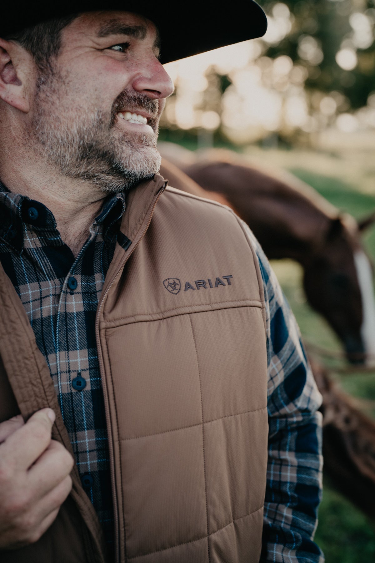 'Maverick' Men's Camel Brown Ariat Vest