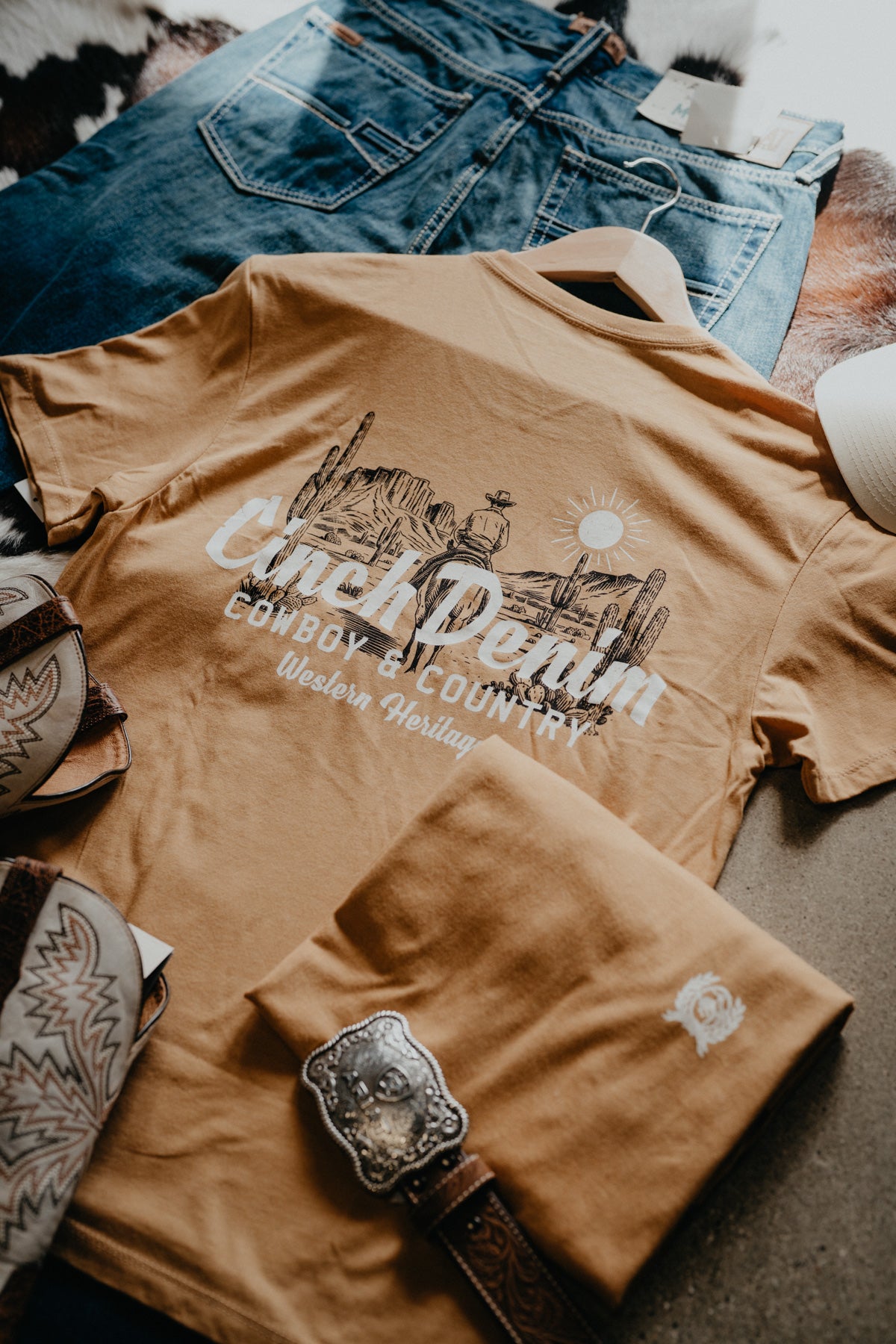 'Country Cowboy' Gold Men's T-Shirt by CINCH
