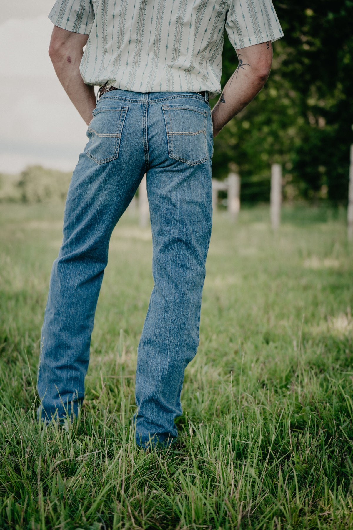'Gabe' Men's CINCH Mid Wash Relaxed Grant Label Bootcut Jean