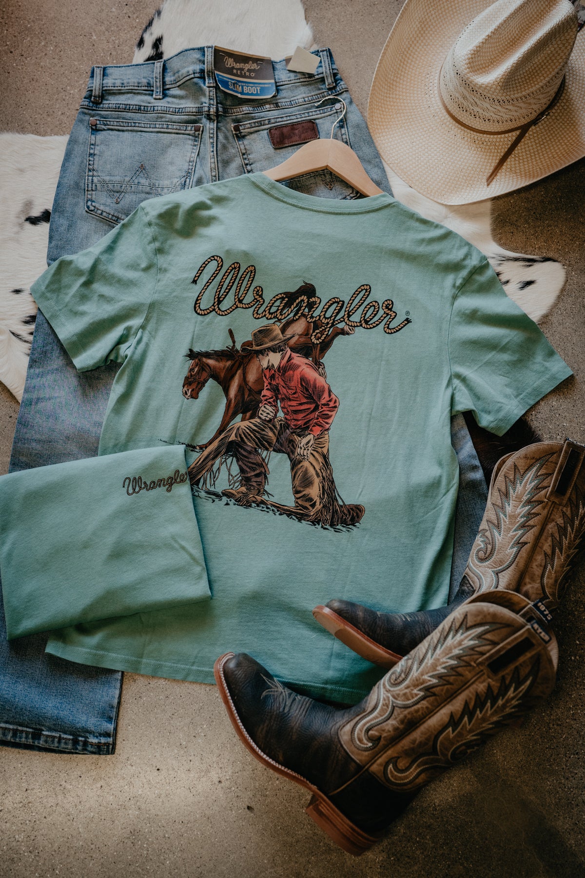 112375739 Men's Oil Blue Wrangler Kneeling Cowboy T-Shirt (S-XXL)