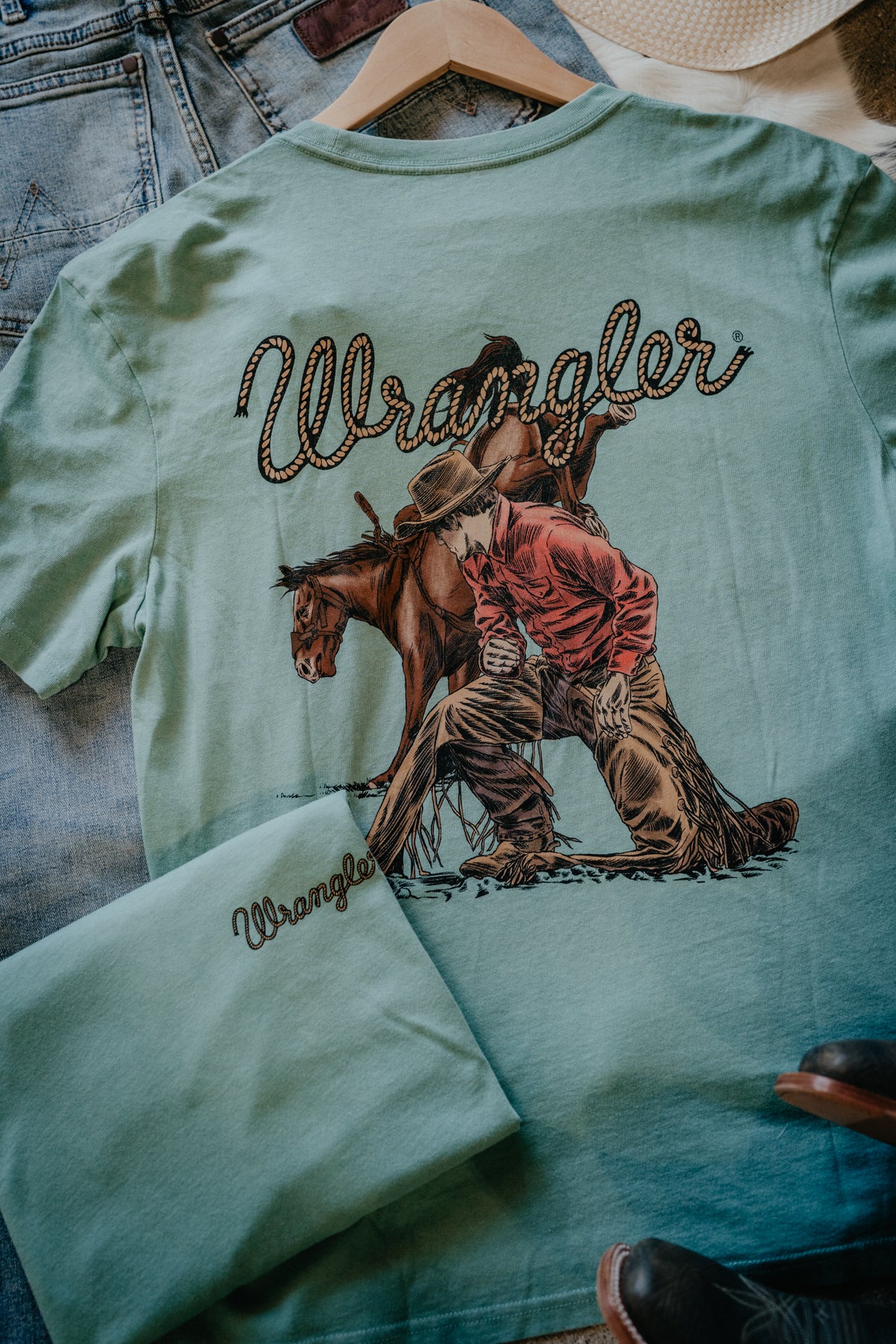 112375739 Men's Oil Blue Wrangler Kneeling Cowboy T-Shirt (S-XXL)